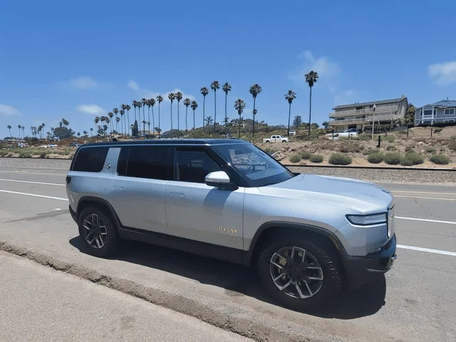 Rivian R1T R1S Real Rivian Photos & Videos 1655307645856