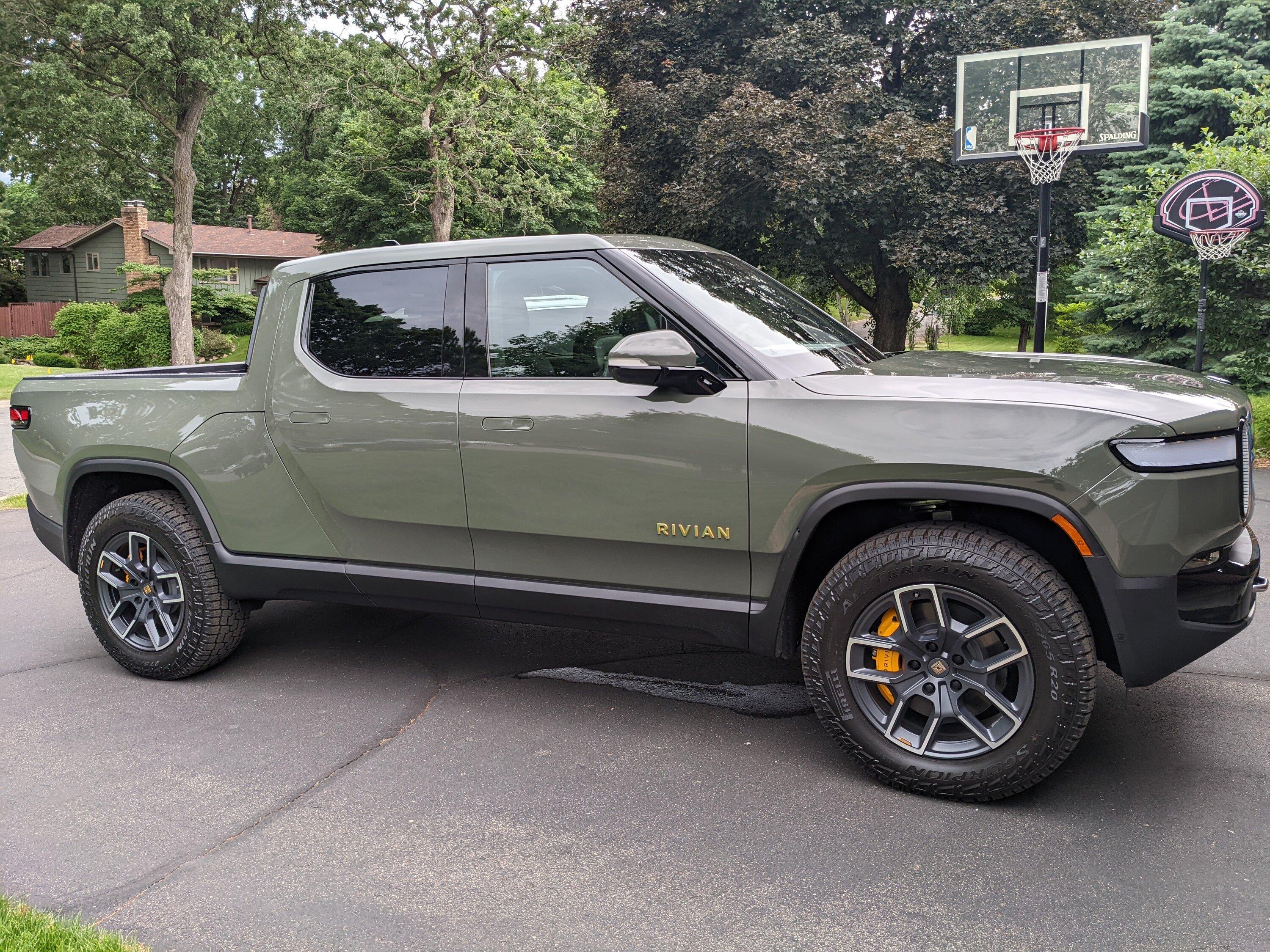 Rivian R1T R1S Minnesota Pre Orders PXL_20220615_152426622