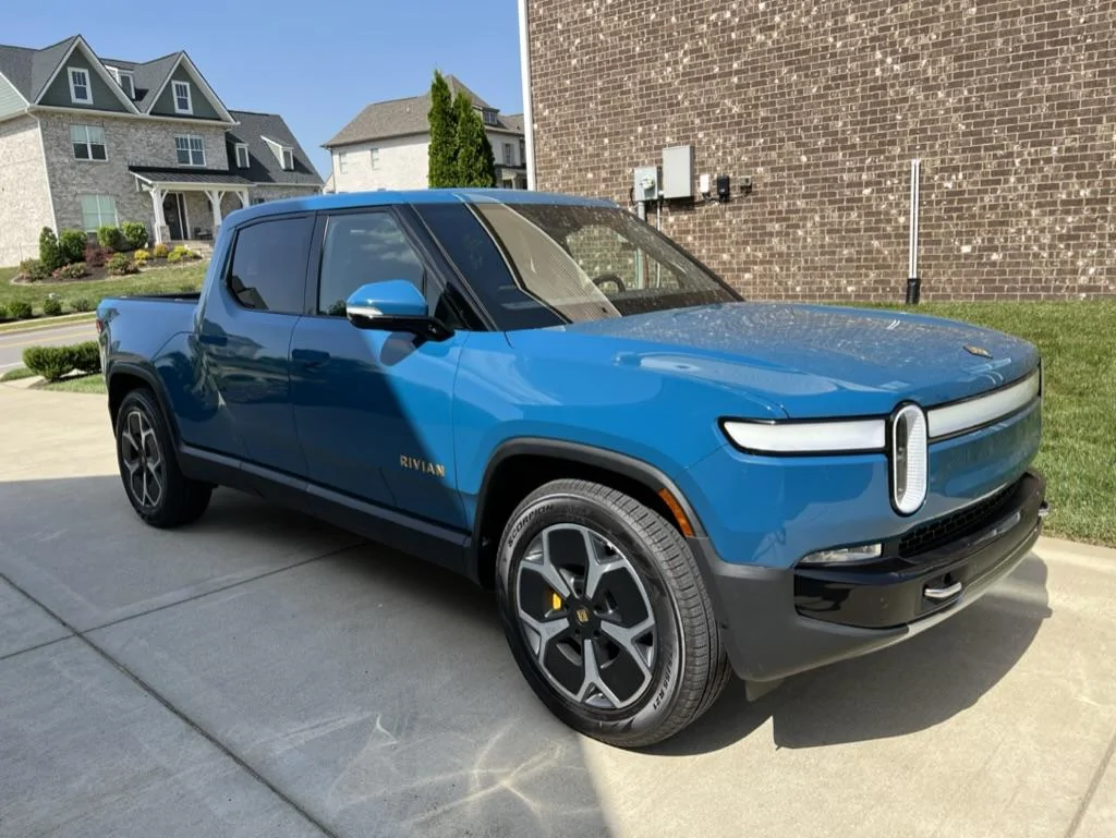 Rivian R1T R1S Initial R1T Impressions After Delivery 67207B59-3767-4B1D-B2D9-64F340900309_1_105_c