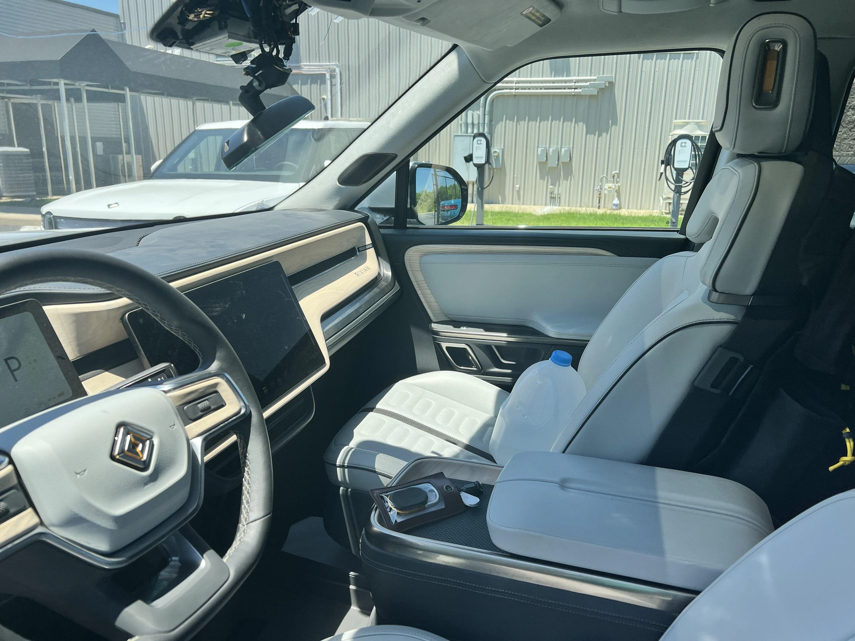 Rivian R1T R1S Photos: R1T with preproduction Ocean Coast interior 887DF3F1-F9CB-494B-AF7C-DA2E3E59864F