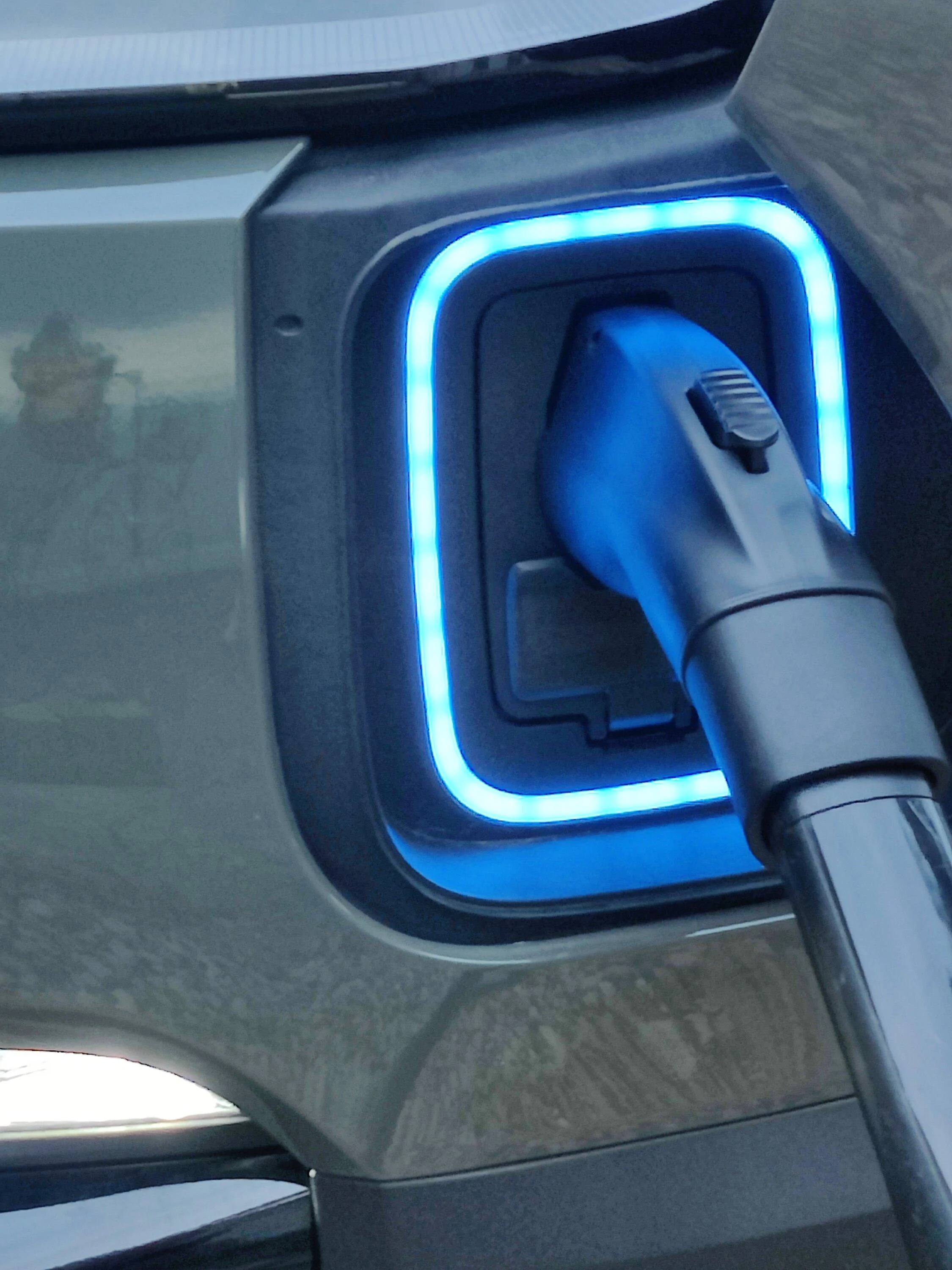 Rivian R1T R1S Scheduled charging @ Home IMG_20220621_200953