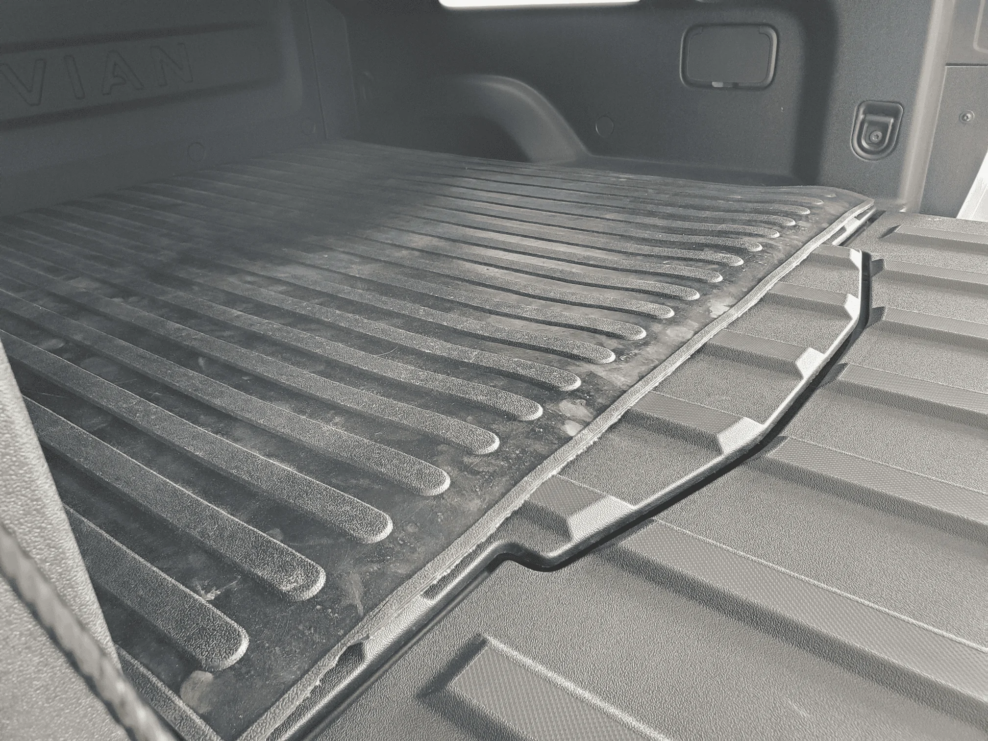 Rivian R1T R1S Accessories - Floor console organizer / Tesla Charger Adapter / Phone Mount / Bed Mat / Etc. 1655861343921