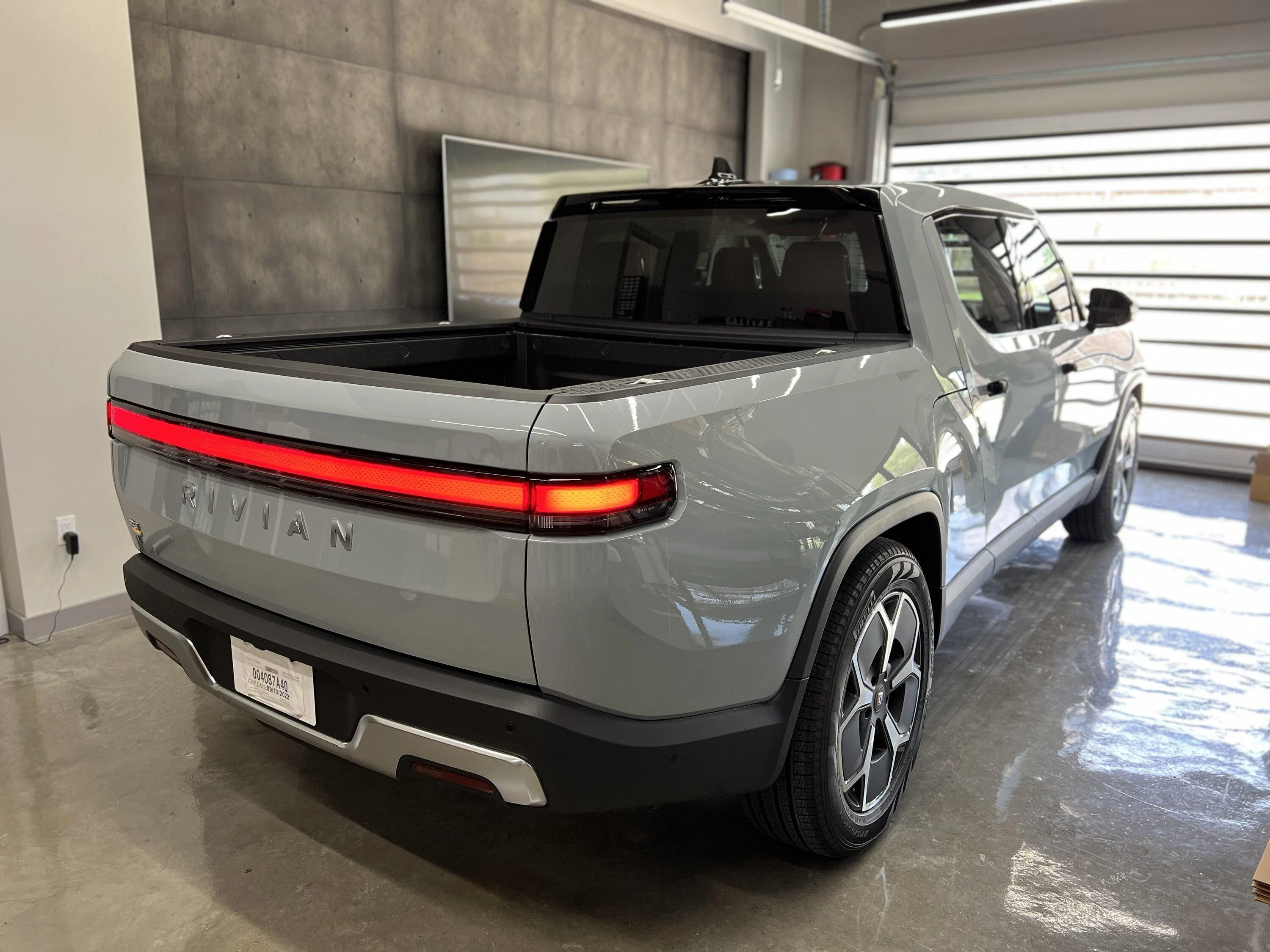 Rivian R1T R1S Latest VIN check R1T. What is the real production rate... IMG_3491