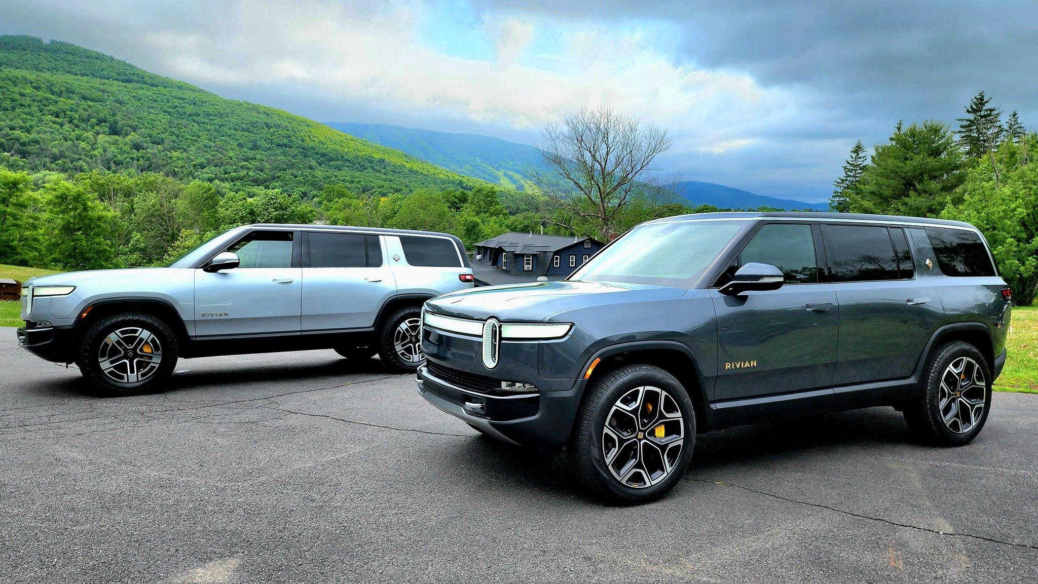 Rivian R1T R1S LA SILVER Rivian Photos silverandelcapr1s