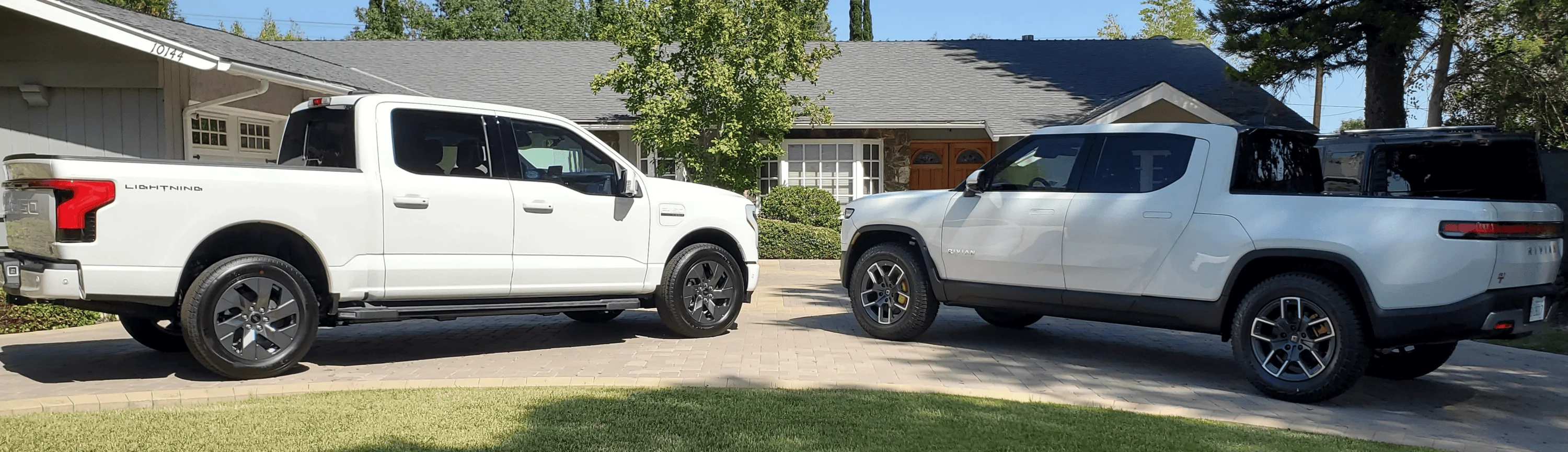 Rivian R1T R1S Lighting or R1T, it all came down to just a few things for me 1655955922189