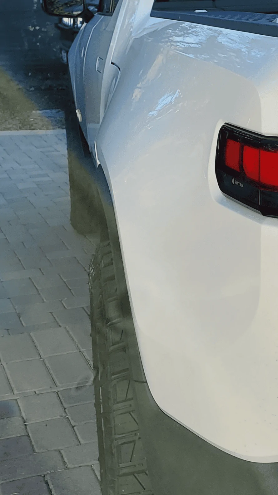Rivian R1T R1S EDIT: NEW TIRES INSTALLED  / Got the new wheels / tires installed...photos to show fitment, not wheel choice 1656120054369