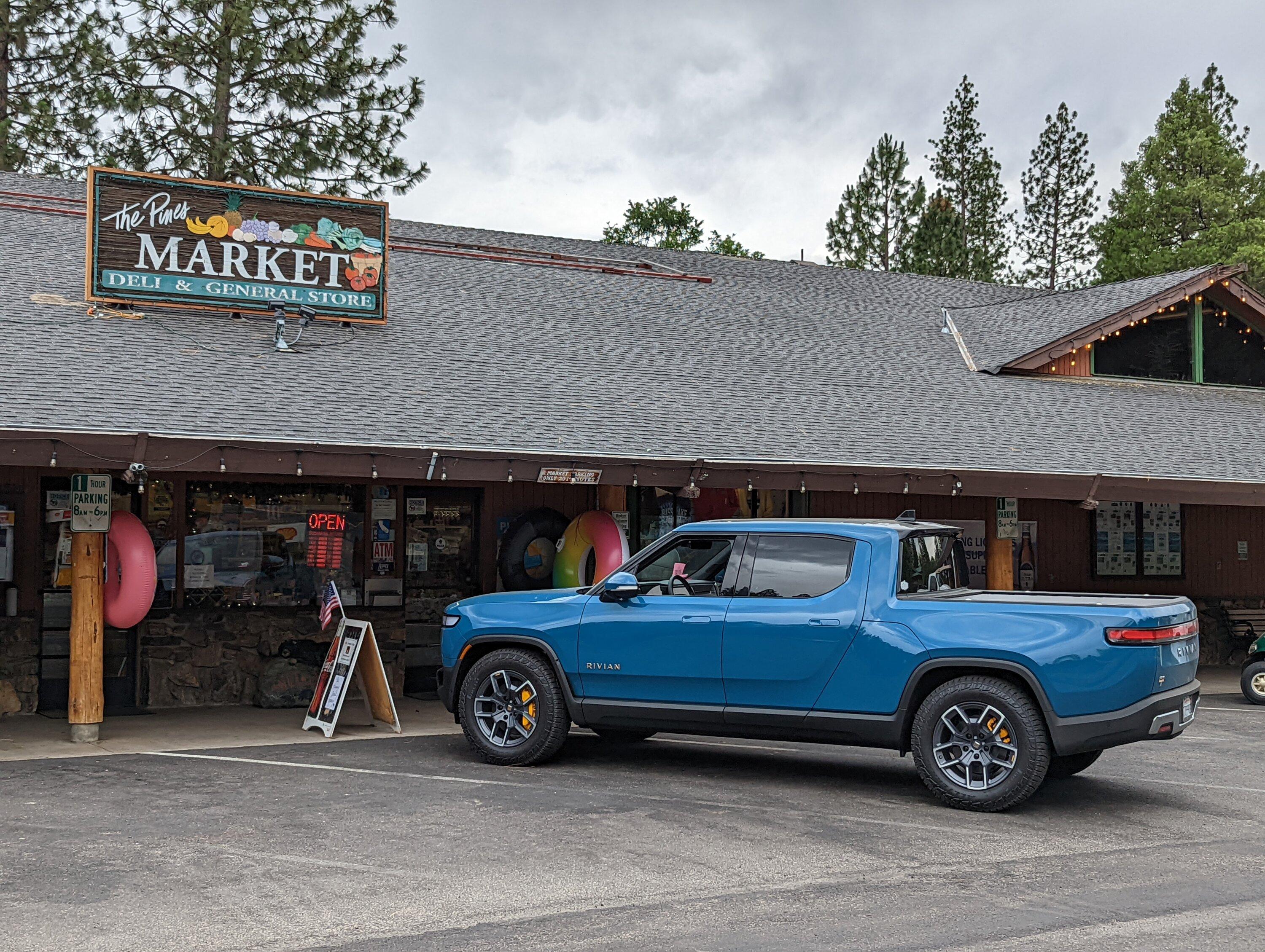 Rivian R1T R1S Got to take it to Yosemite! PXL_20220622_161227618