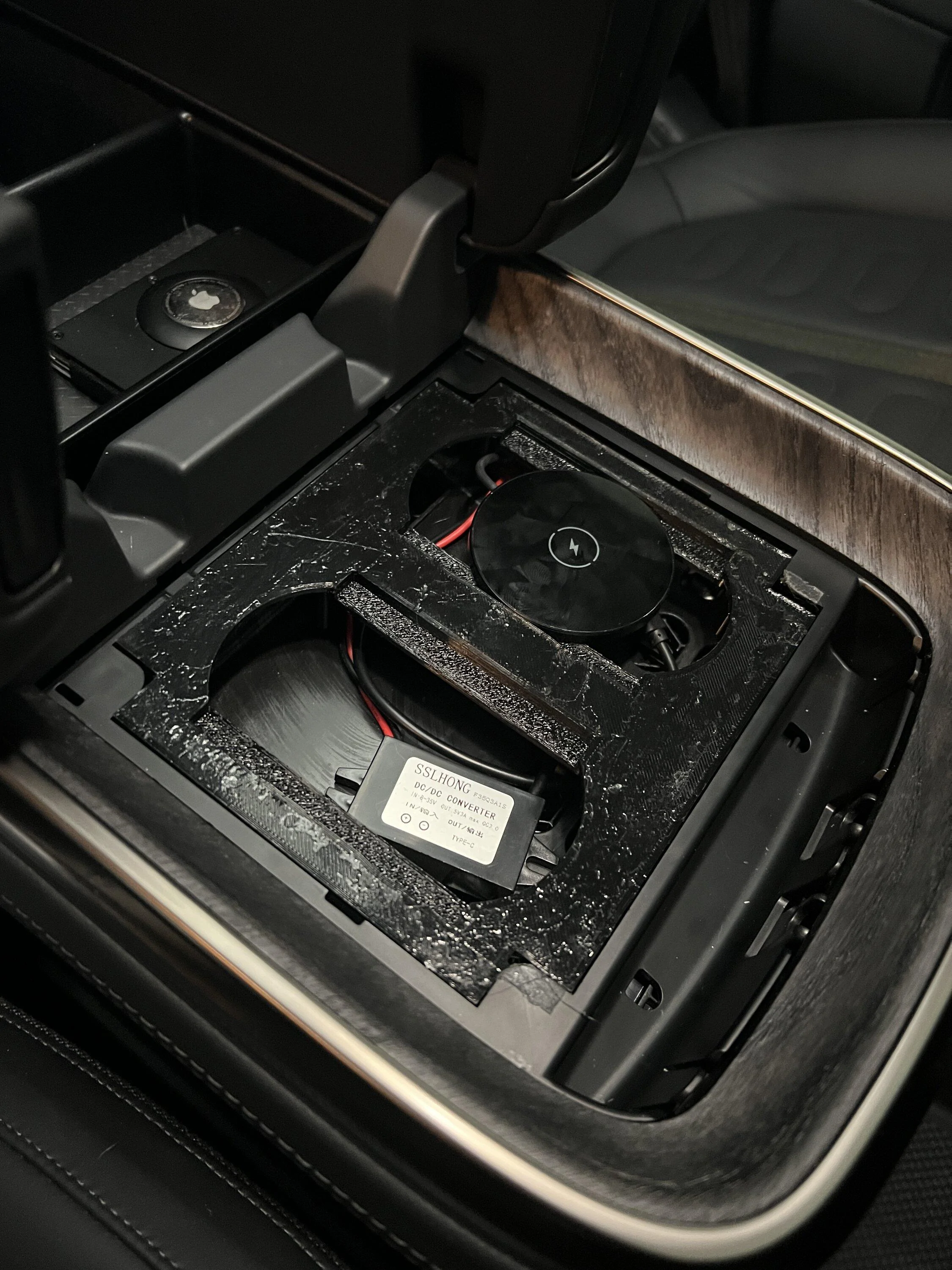 Rivian R1T R1S Working Magsafe / Magnetic Qi Wireless Charging Pad Install! - DIY Writeup IMG_0441