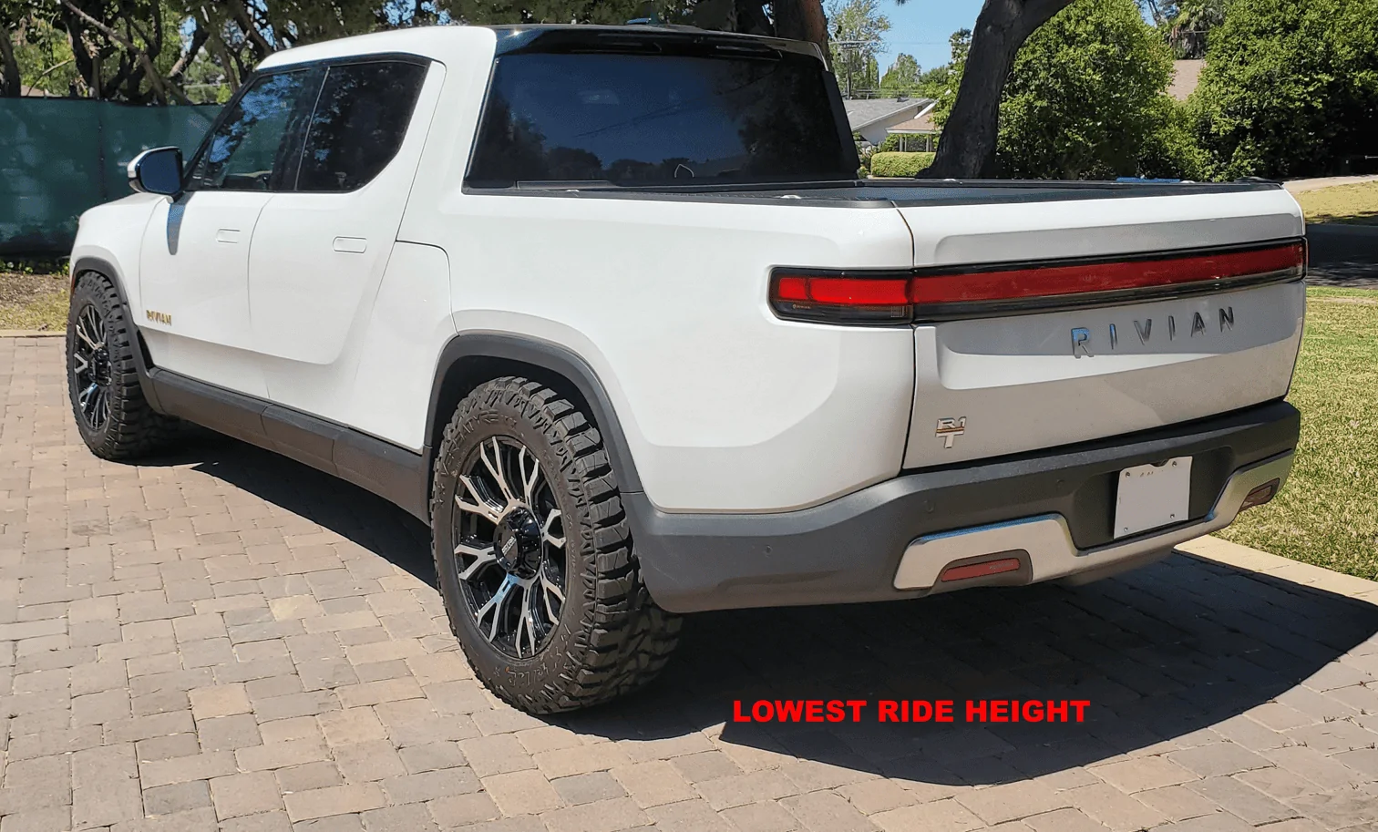 Rivian R1T R1S EDIT: NEW TIRES INSTALLED  / Got the new wheels / tires installed...photos to show fitment, not wheel choice 1656187178662