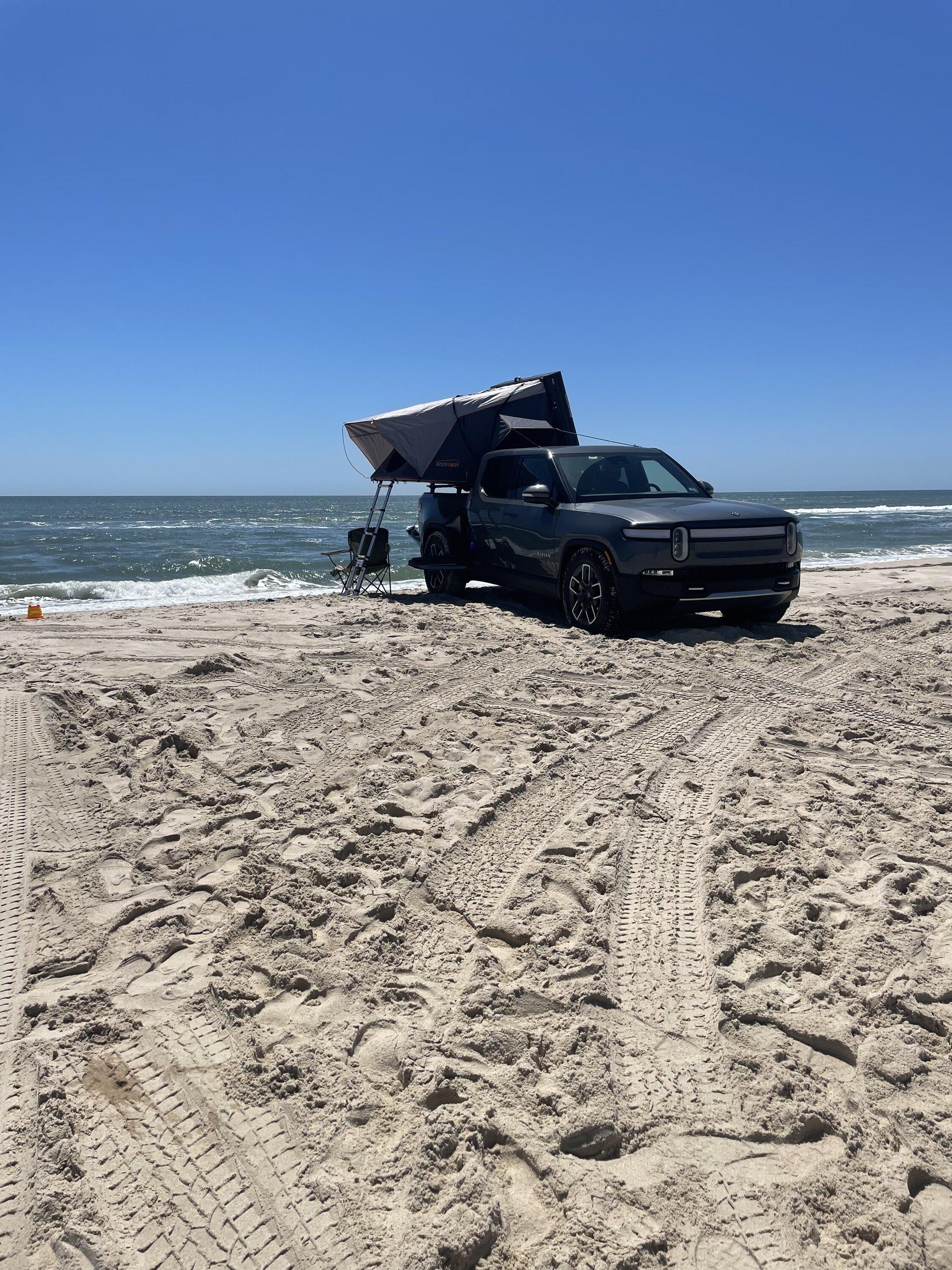 Rivian R1T R1S Took the R1T to Assateague Island National Seashore. Got Stuck in Soft Sand D12A9F5C-1197-4307-9210-4D58B9D512DC