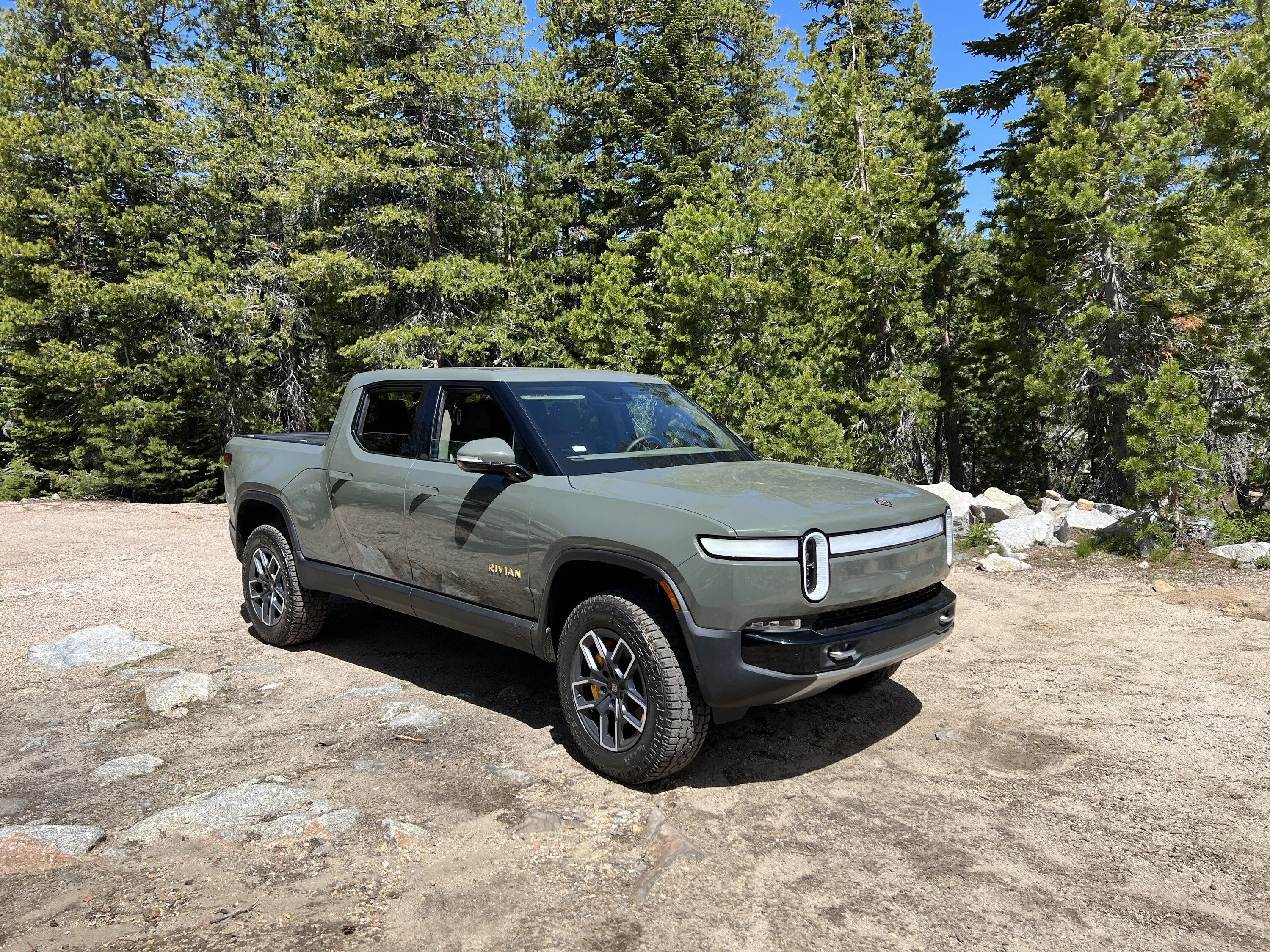 Rivian R1T R1S Sierra trip pics A061D5CC-FB3E-400F-8527-A820EF125420