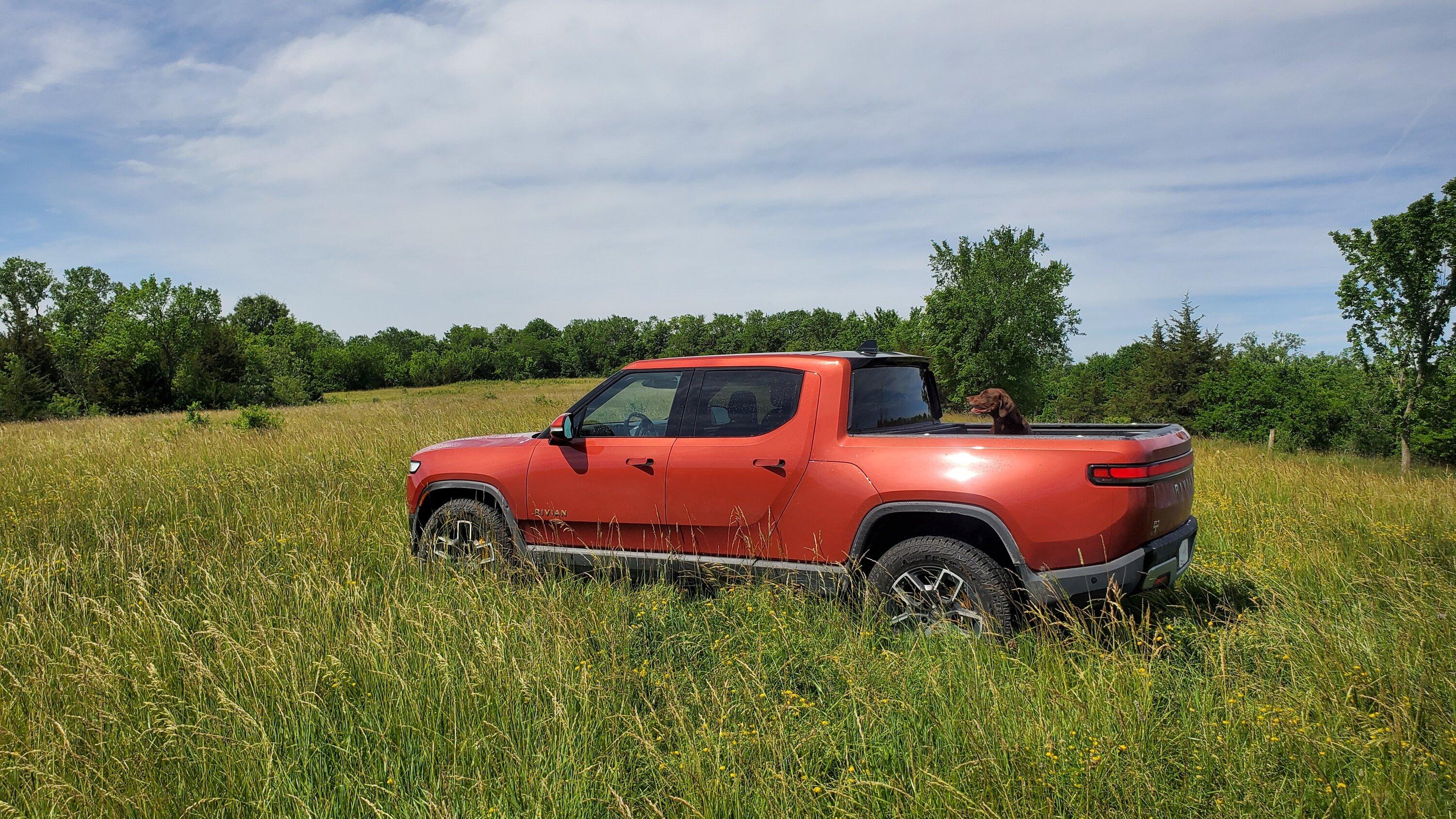 Rivian R1T R1S RED CANYON Rivian Photos 20220626_105302