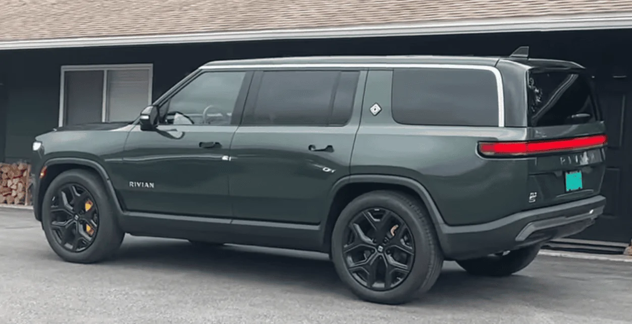 Rivian R1T R1S R1S Cargo Cover (Gear Shop) 1656342498245