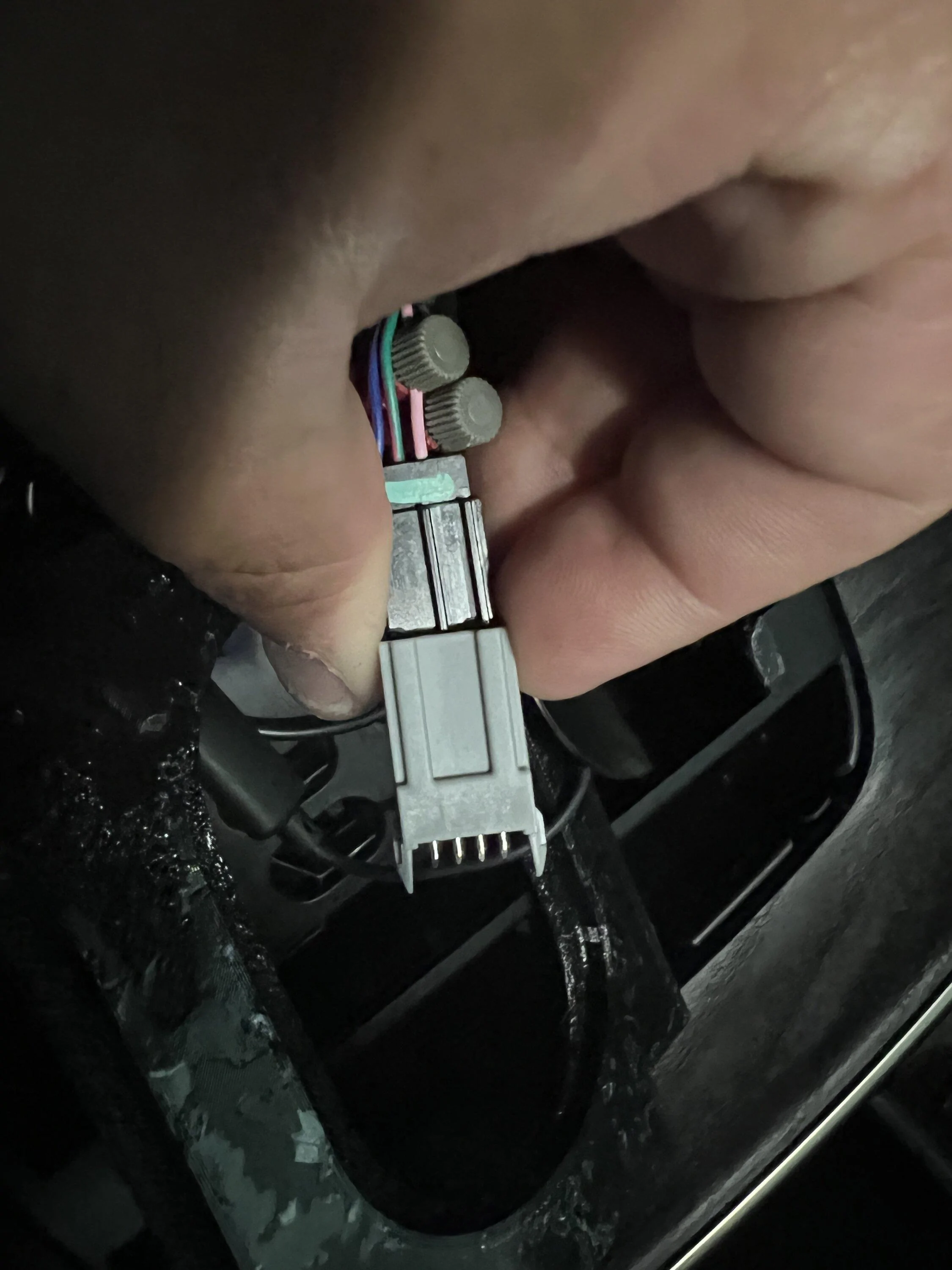 Rivian R1T R1S Working Magsafe / Magnetic Qi Wireless Charging Pad Install! - DIY Writeup IMG_0453