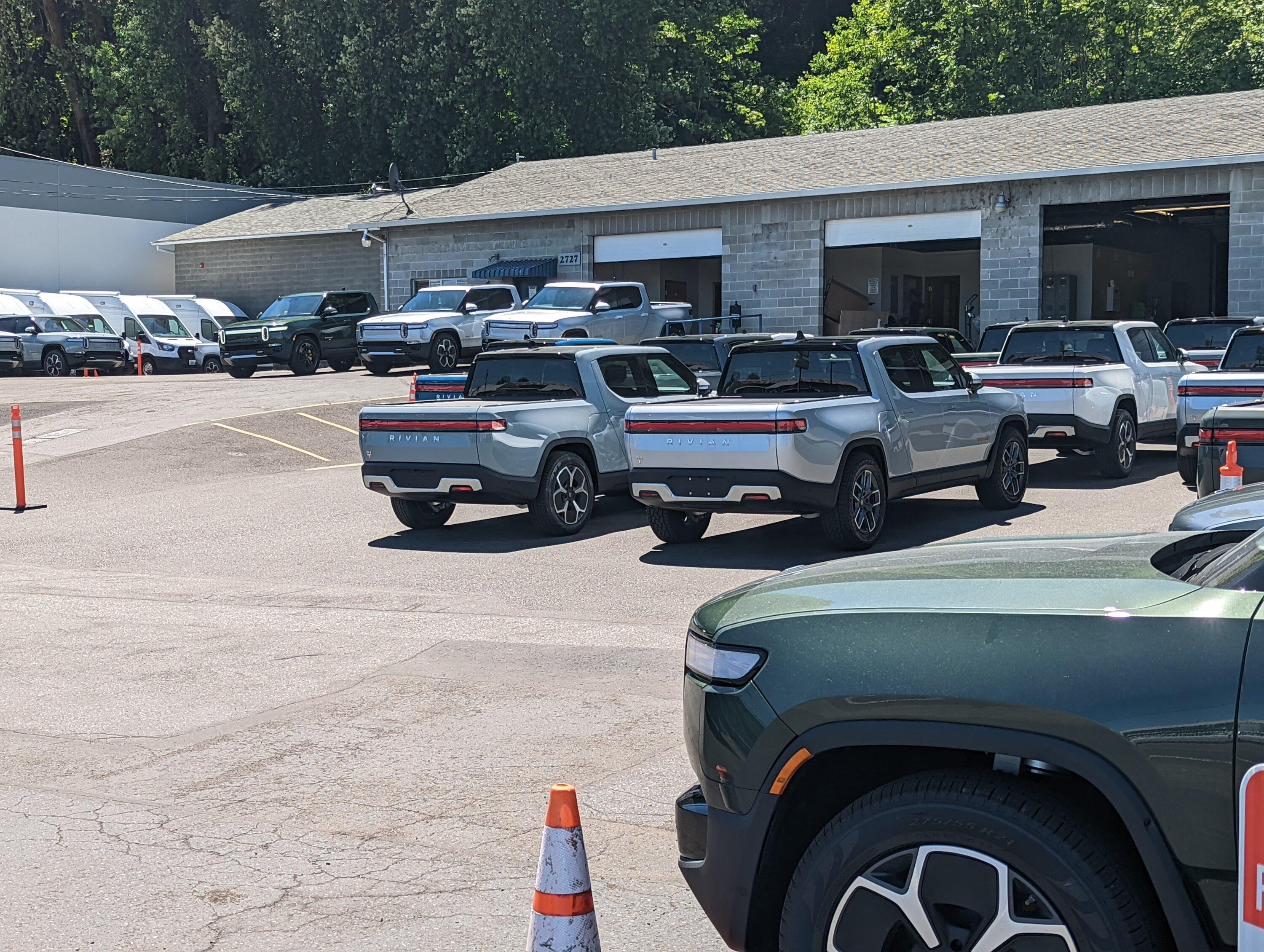 Rivian R1T R1S PNW Roll Call PXL_20220622_202759827