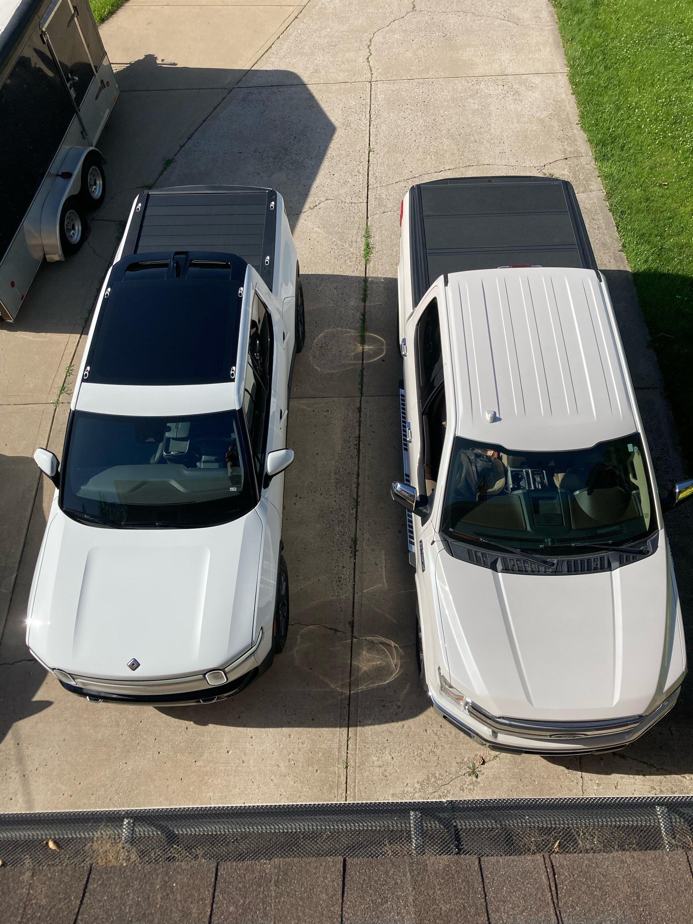 Rivian R1T R1S White R1T vs White F-150 Side-by-Side Comparison Look IMG_2494.JPG