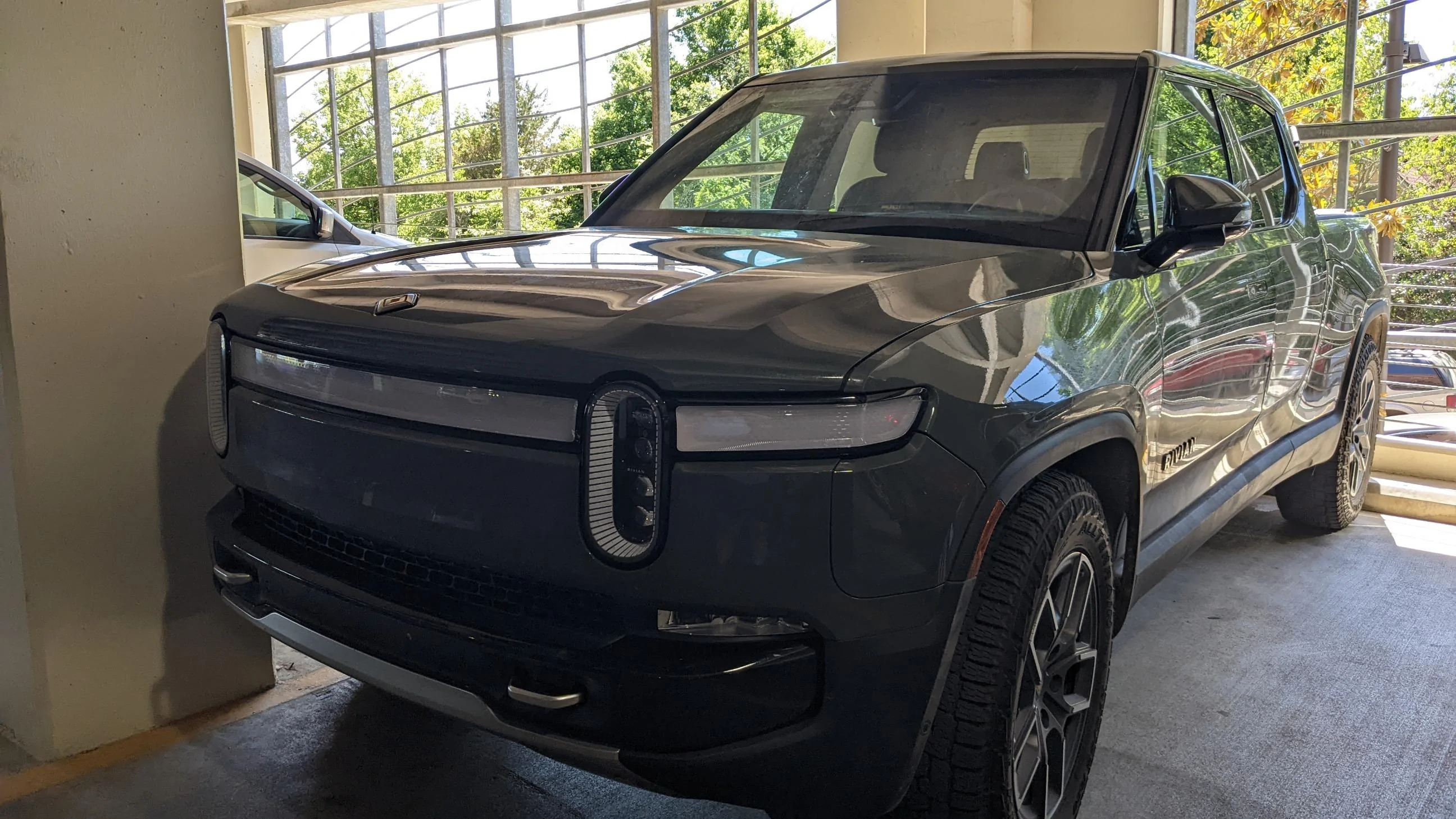 Rivian R1T R1S Kansas City Service Center Update IMG_20220628_195855