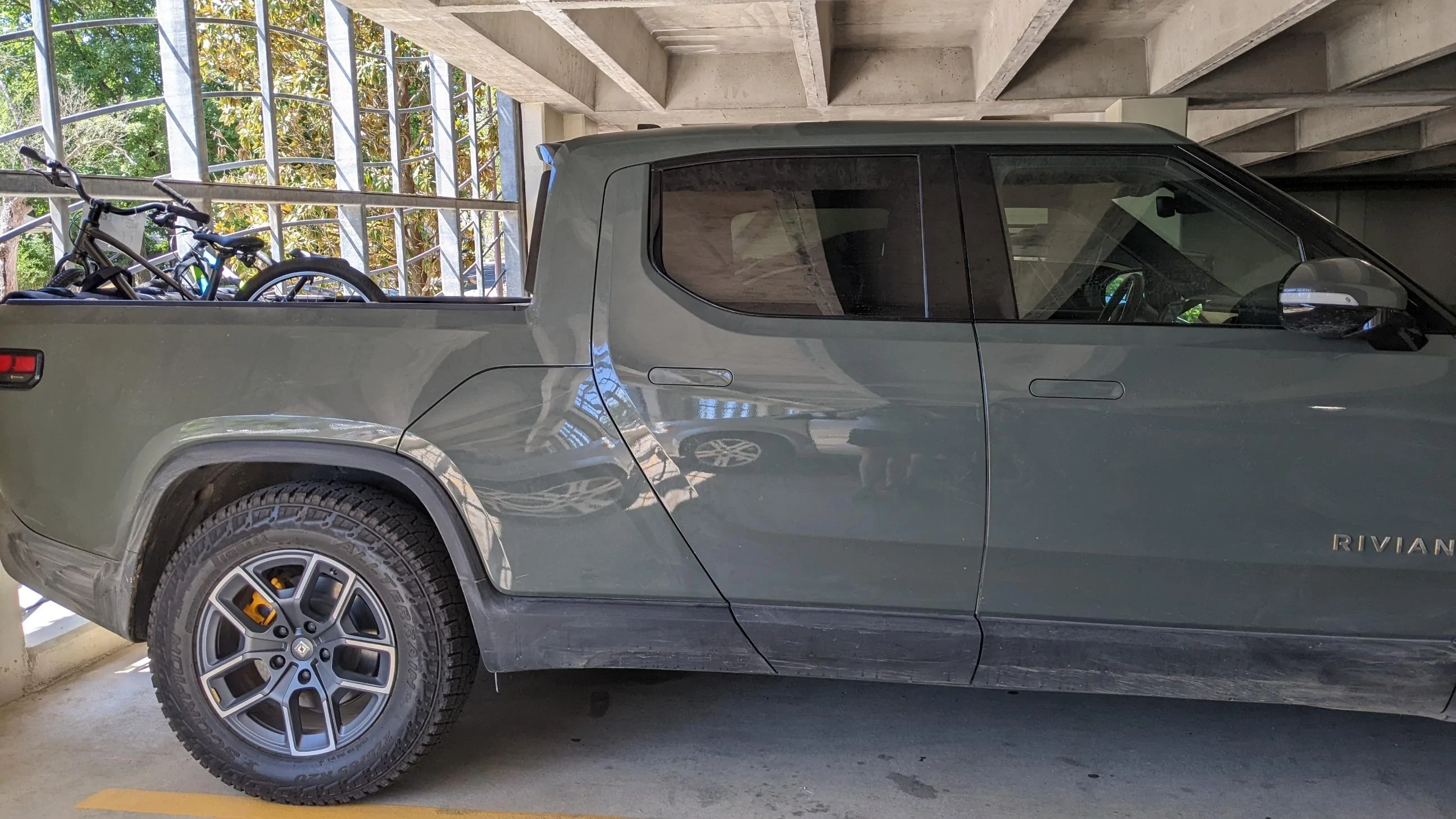 Rivian R1T R1S Kansas City Service Center Update IMG_20220628_195852