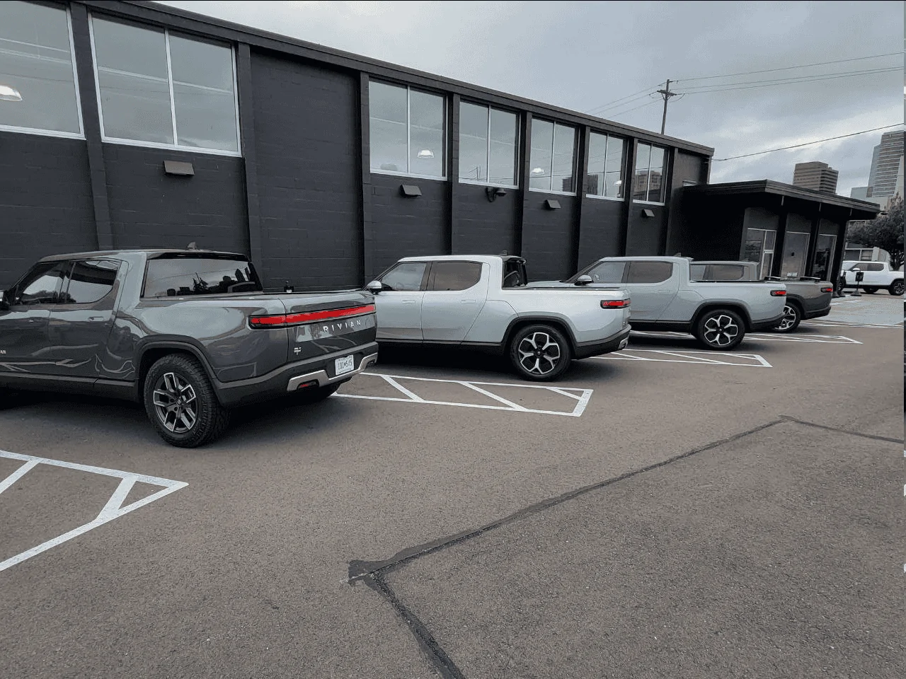 Rivian R1T R1S Differing shades of gray - El Cap vs LA Silver vs Limestone comparison photo 1656516684178