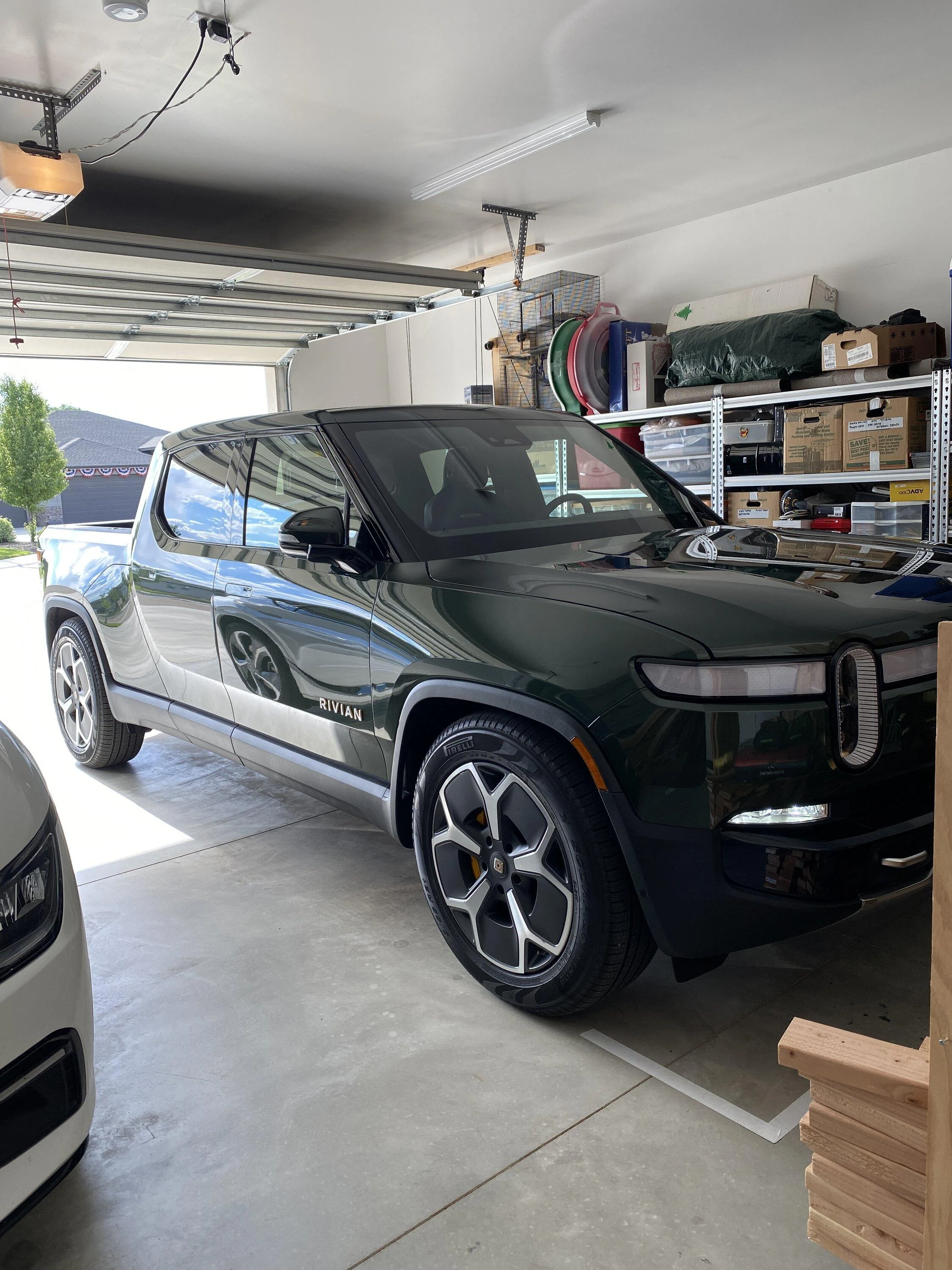 Rivian R1T R1S Jul-Sep 2022 Delivery Group (Pre price hike) 5AAF7103-33D2-4084-BED7-77EBDB8DAA80