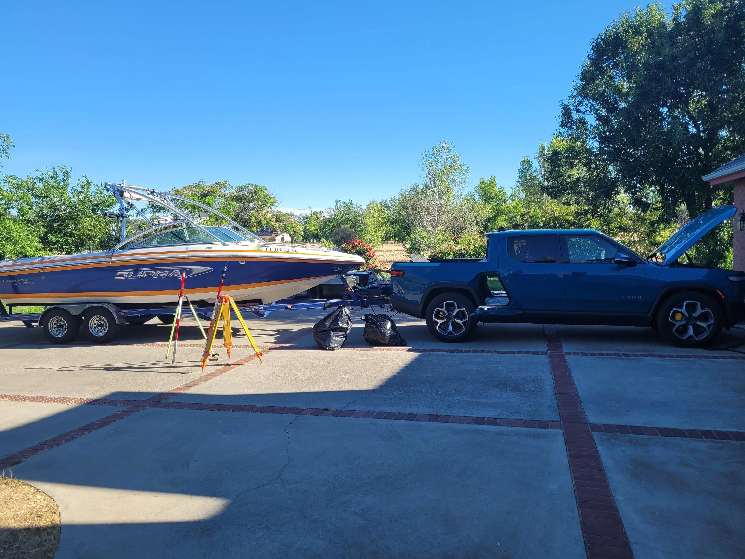 Rivian R1T R1S Boat Show - Show the boats you're towing with your Rivian 20220611_083008