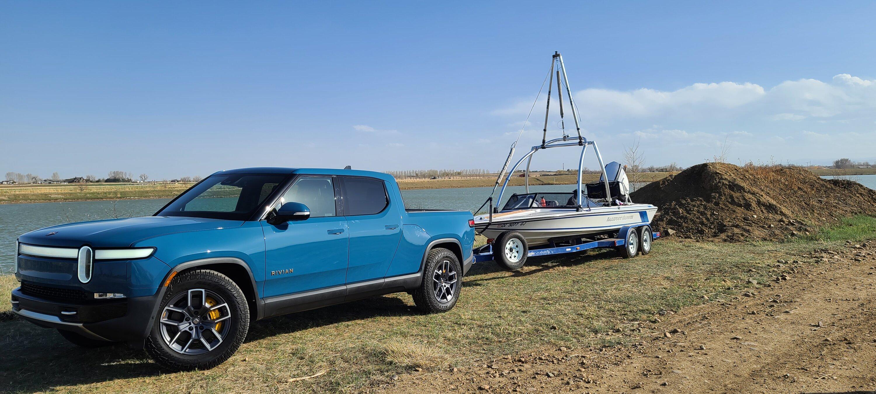 Rivian R1T R1S Boat Show - Show the boats you're towing with your Rivian 20220421_172710