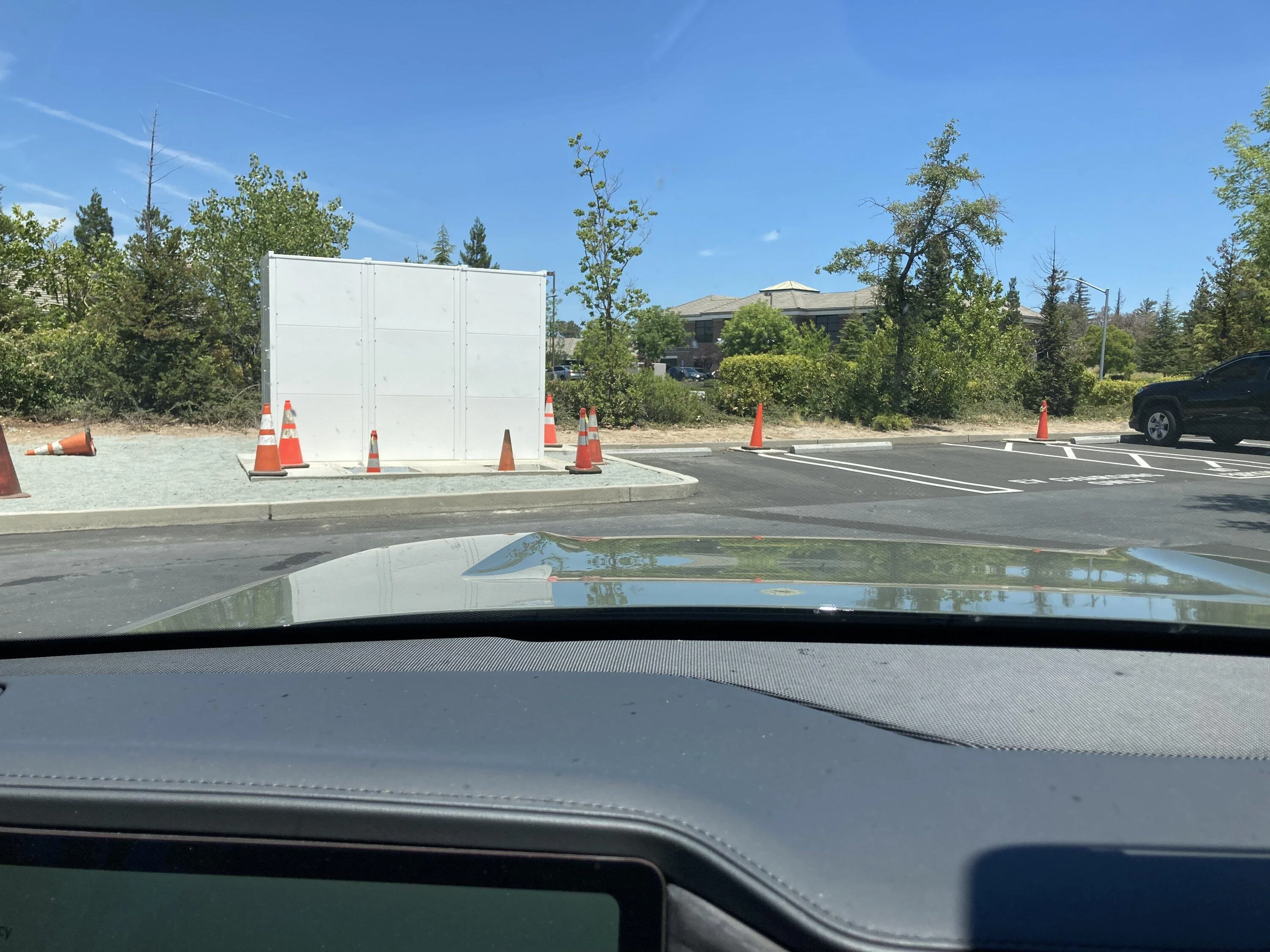 Rivian R1T R1S RAN Rivian Charging Stations Locations Map via Google Maps rei sac sit