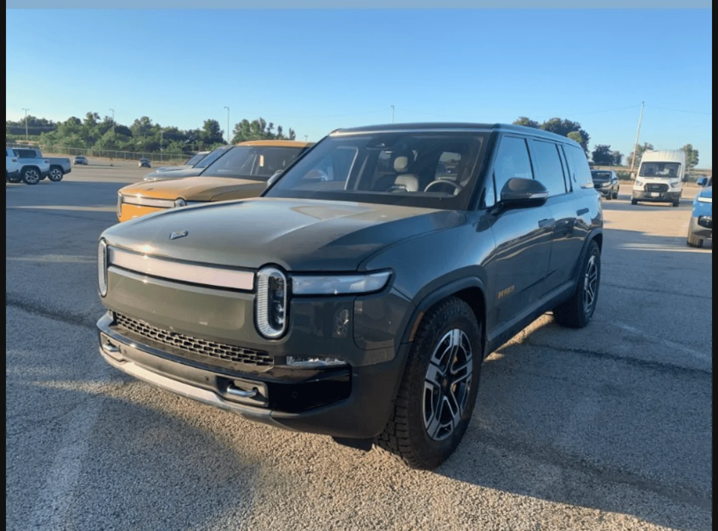 Rivian R1T R1S Real Rivian Photos & Videos Screenshot_20220627-155153
