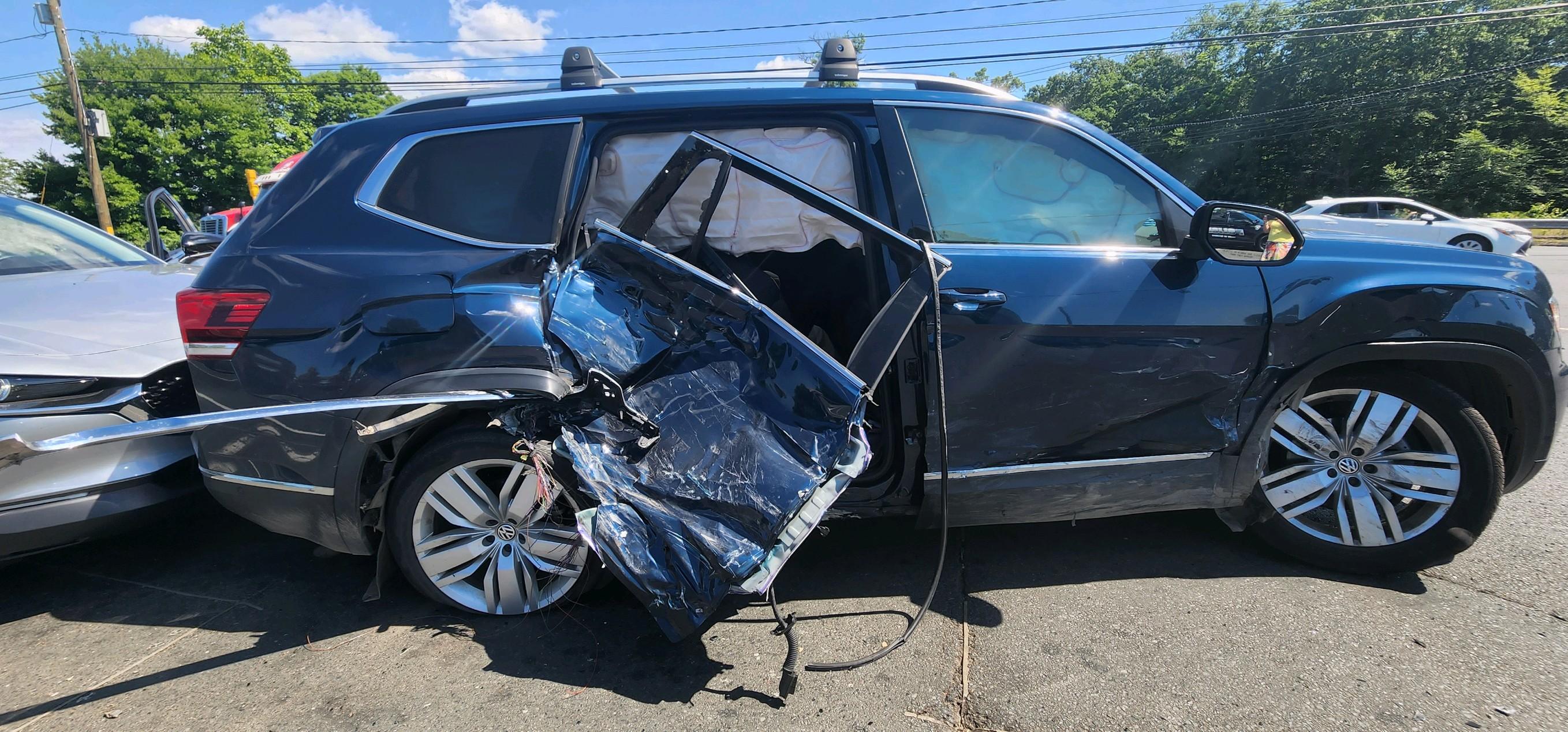 Rivian R1T R1S Wrecked my family car (pics), buying a new car 52F1D3E1-A03A-477D-ACD5-724DED20E888