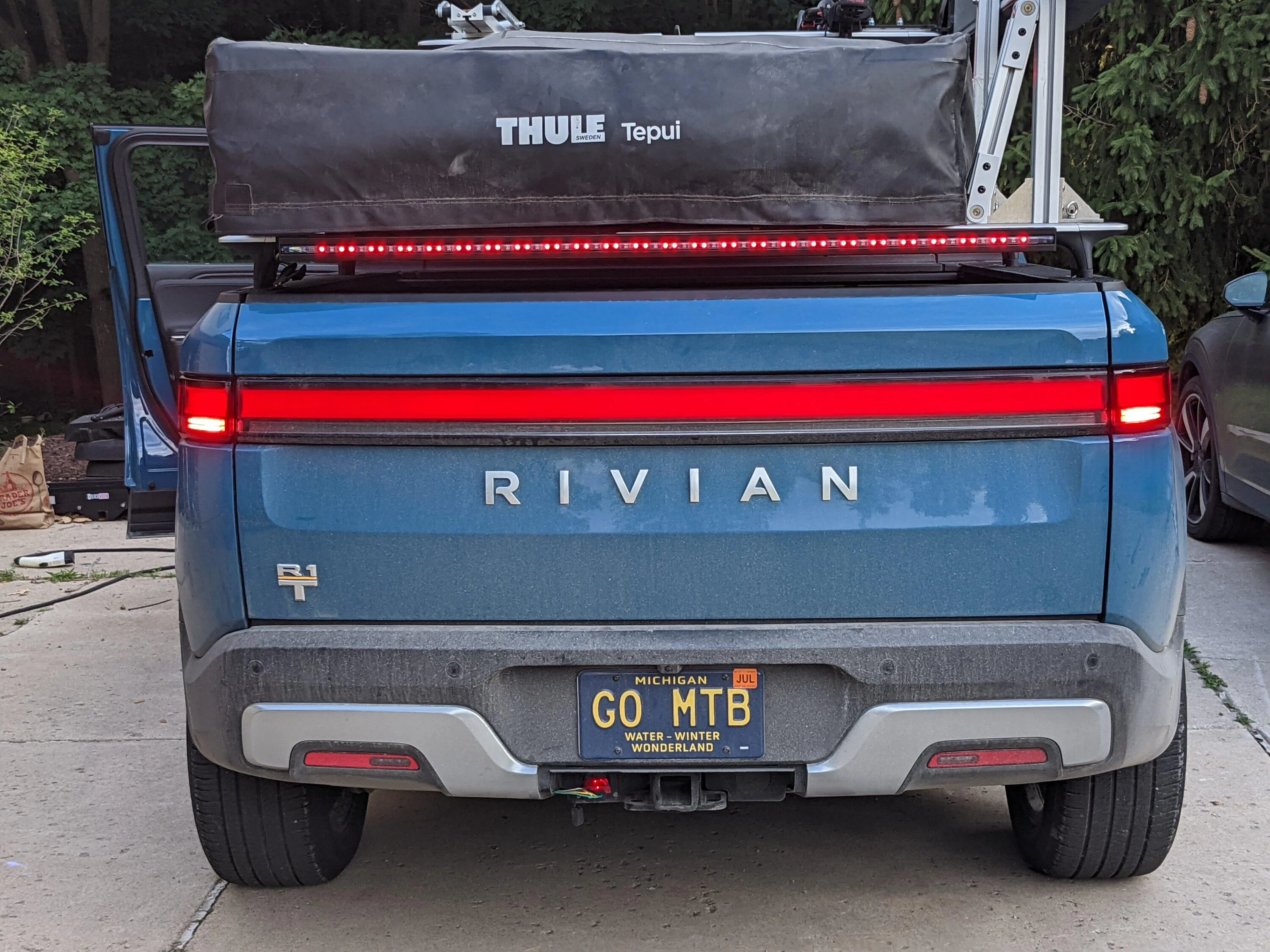 Rivian R1T R1S Rooftop Tents blocking brake lights (CHMSL) PXL_20220703_114257709