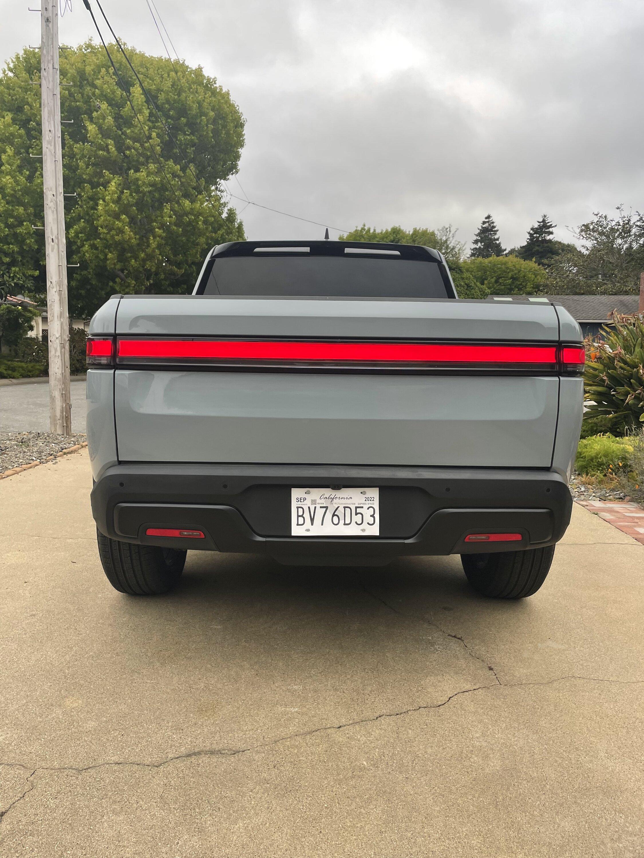 Rivian R1T R1S Modified: Matte black 21" wheels and matte black back bumper on R1T 791299C7-02B5-45B8-949A-7B94F5071005