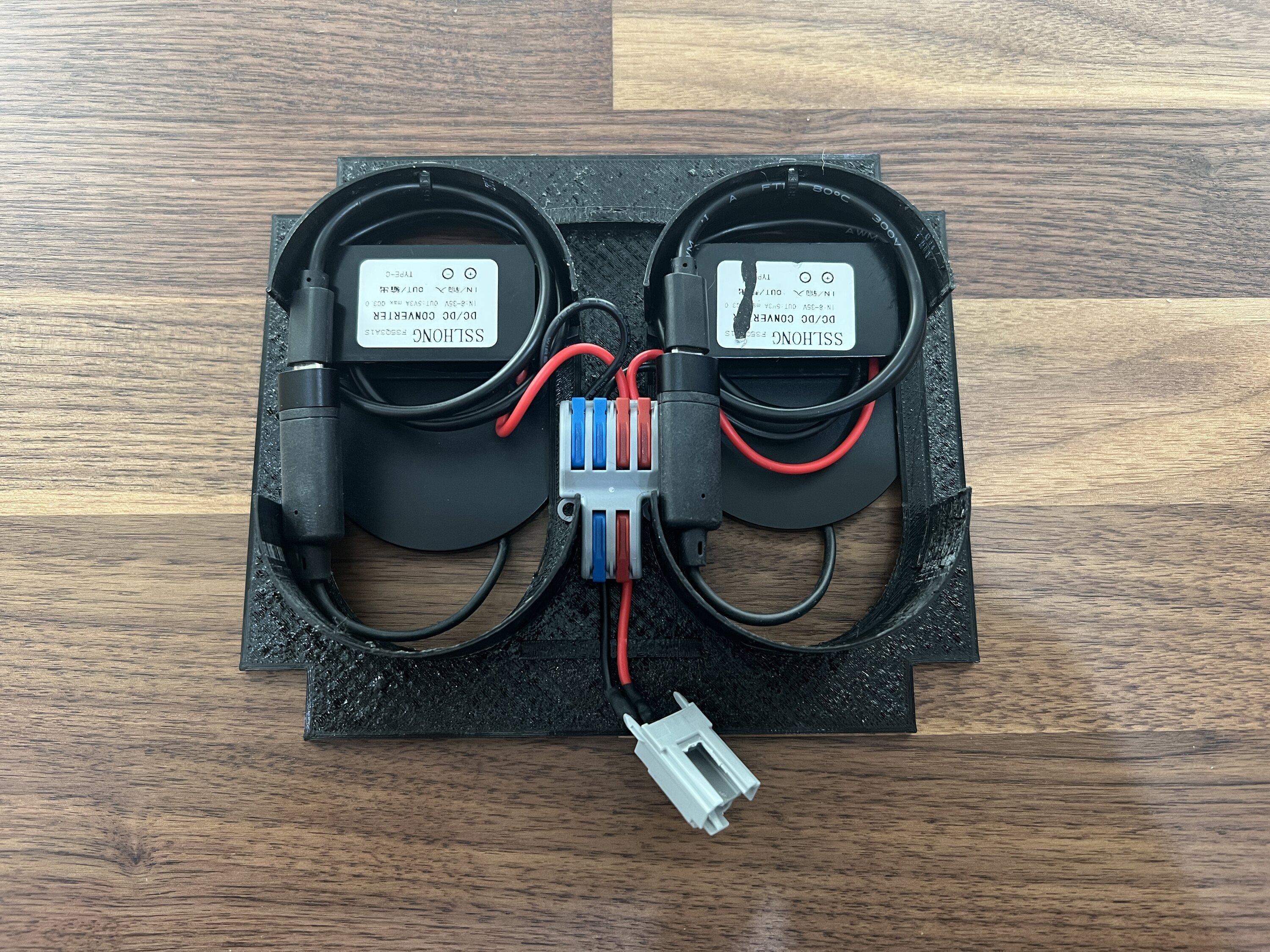 Rivian R1T R1S Working Magsafe / Magnetic Qi Wireless Charging Pad Install! - DIY Writeup IMG_0490.JPG
