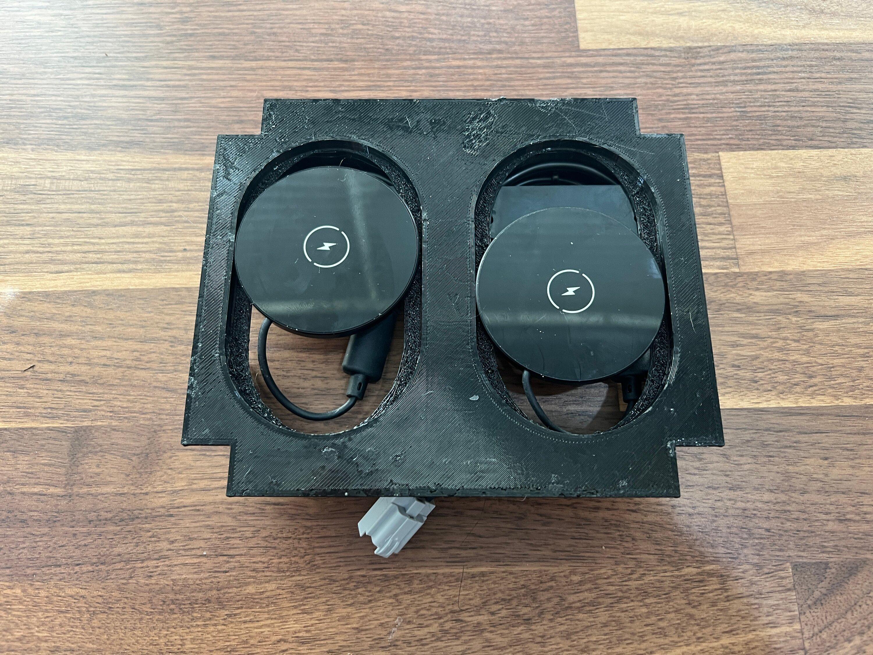 Rivian R1T R1S Working Magsafe / Magnetic Qi Wireless Charging Pad Install! - DIY Writeup IMG_0489.JPG