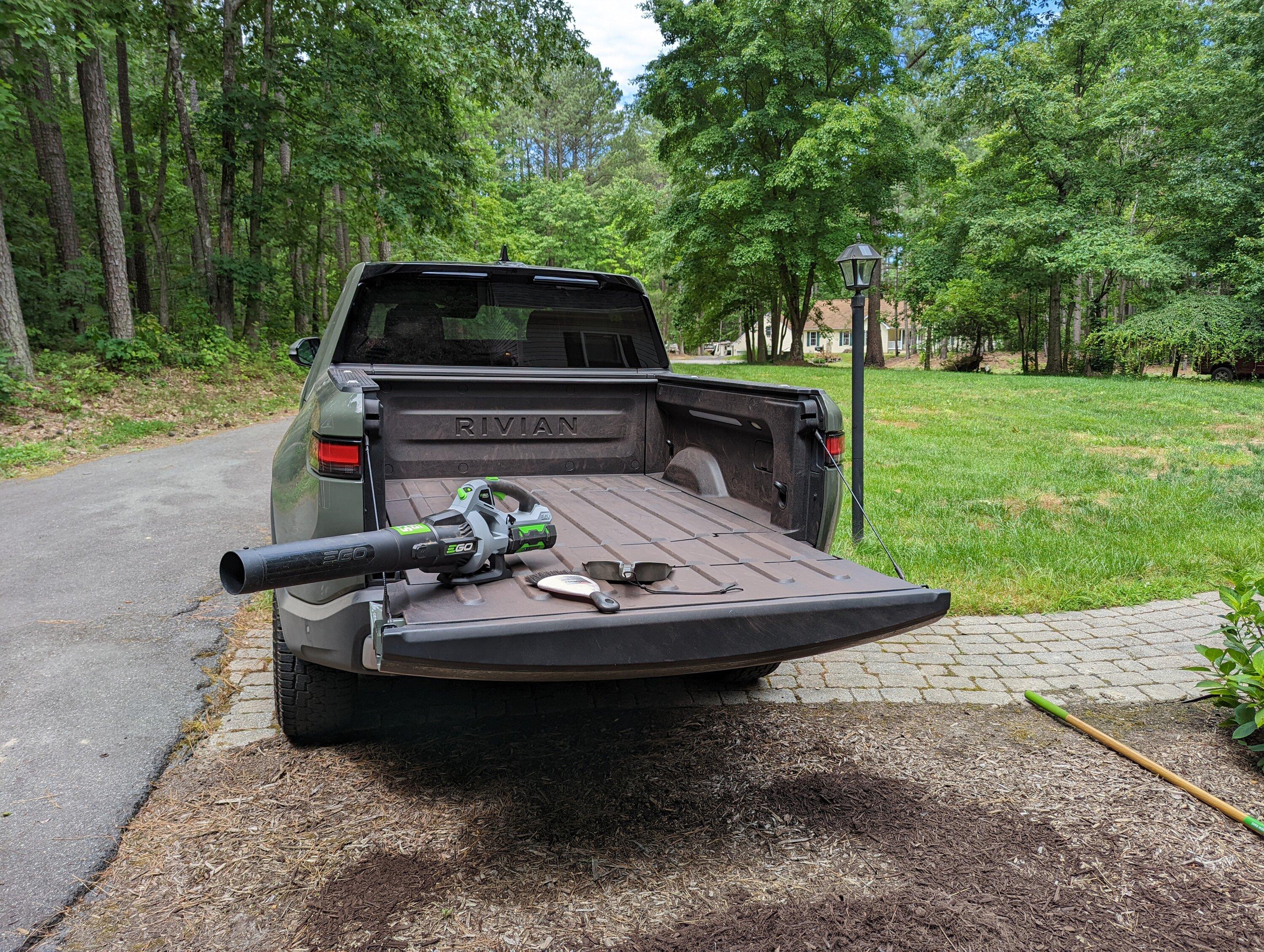 Rivian R1T R1S Using my R1T, an Adventure in trying it out as a Work Truck. (my initial review w/ pics) PXL_20220620_153705776