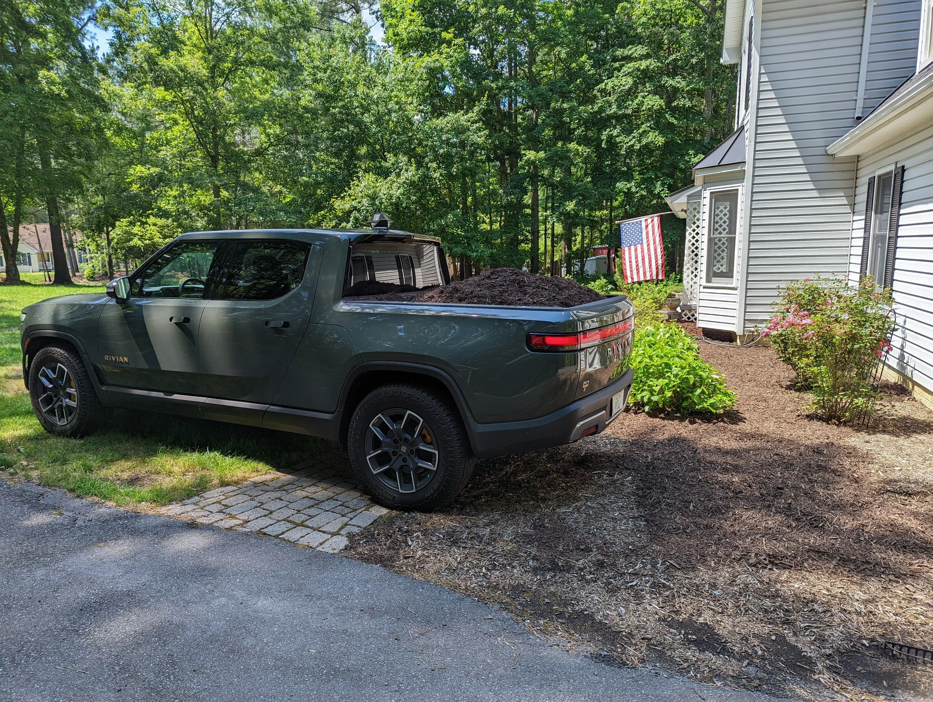 Rivian R1T R1S Using my R1T, an Adventure in trying it out as a Work Truck. (my initial review w/ pics) PXL_20220625_184428185
