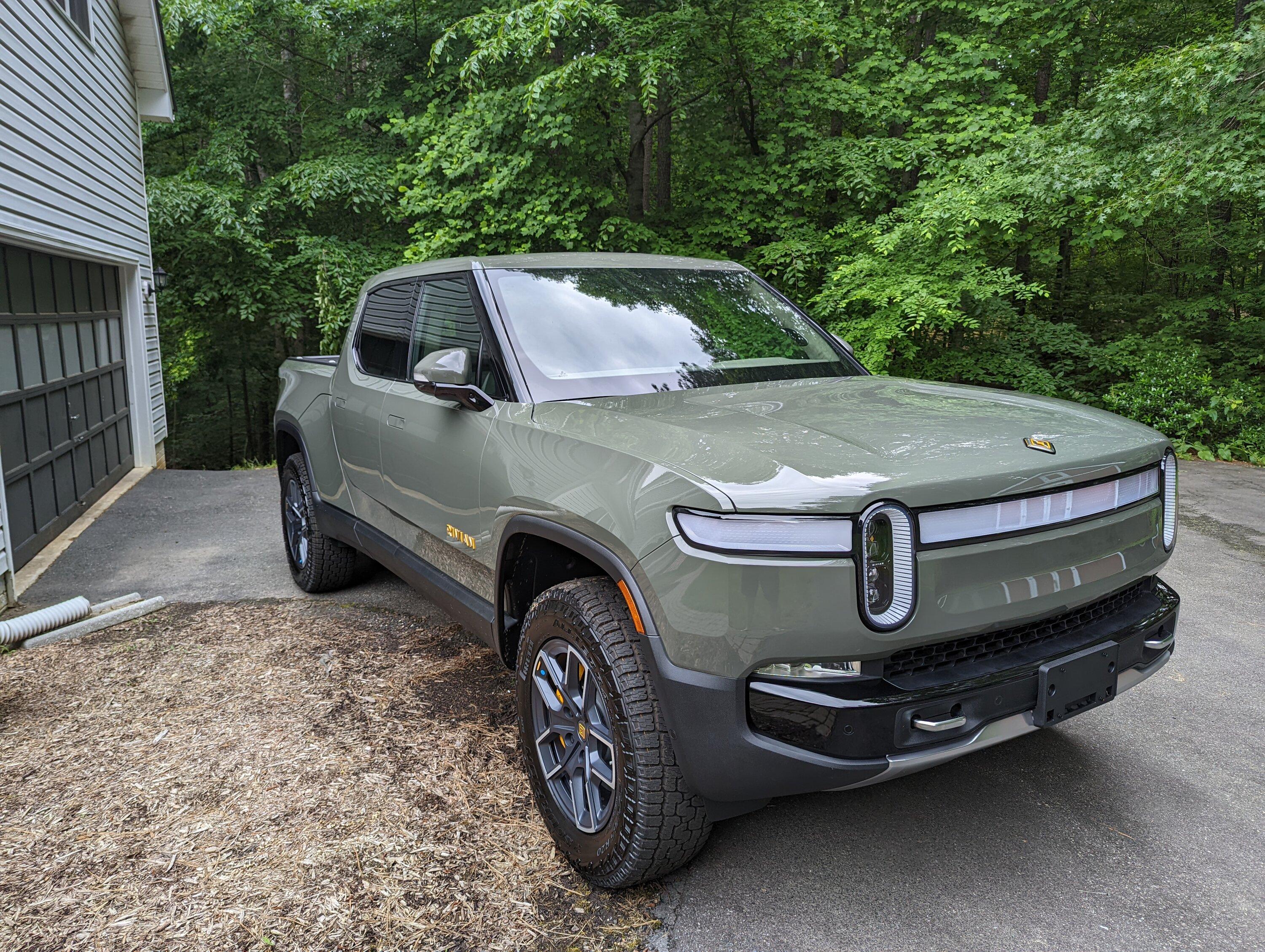 Rivian R1T R1S Using my R1T, an Adventure in trying it out as a Work Truck. (my initial review w/ pics) PXL_20220614_164323998