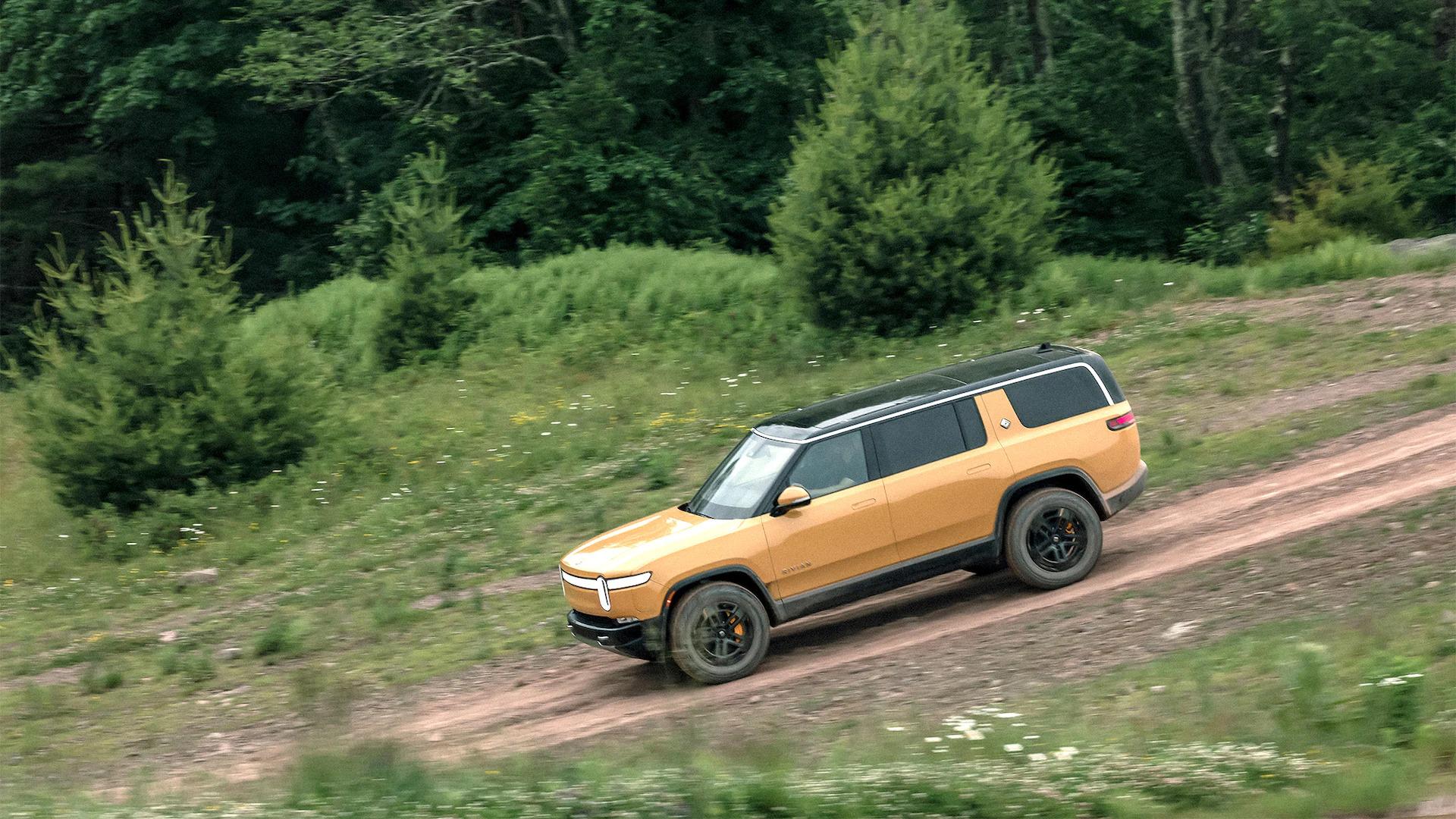 Rivian R1T R1S R1S Media Pics (Motor Trend) mt1 (7)