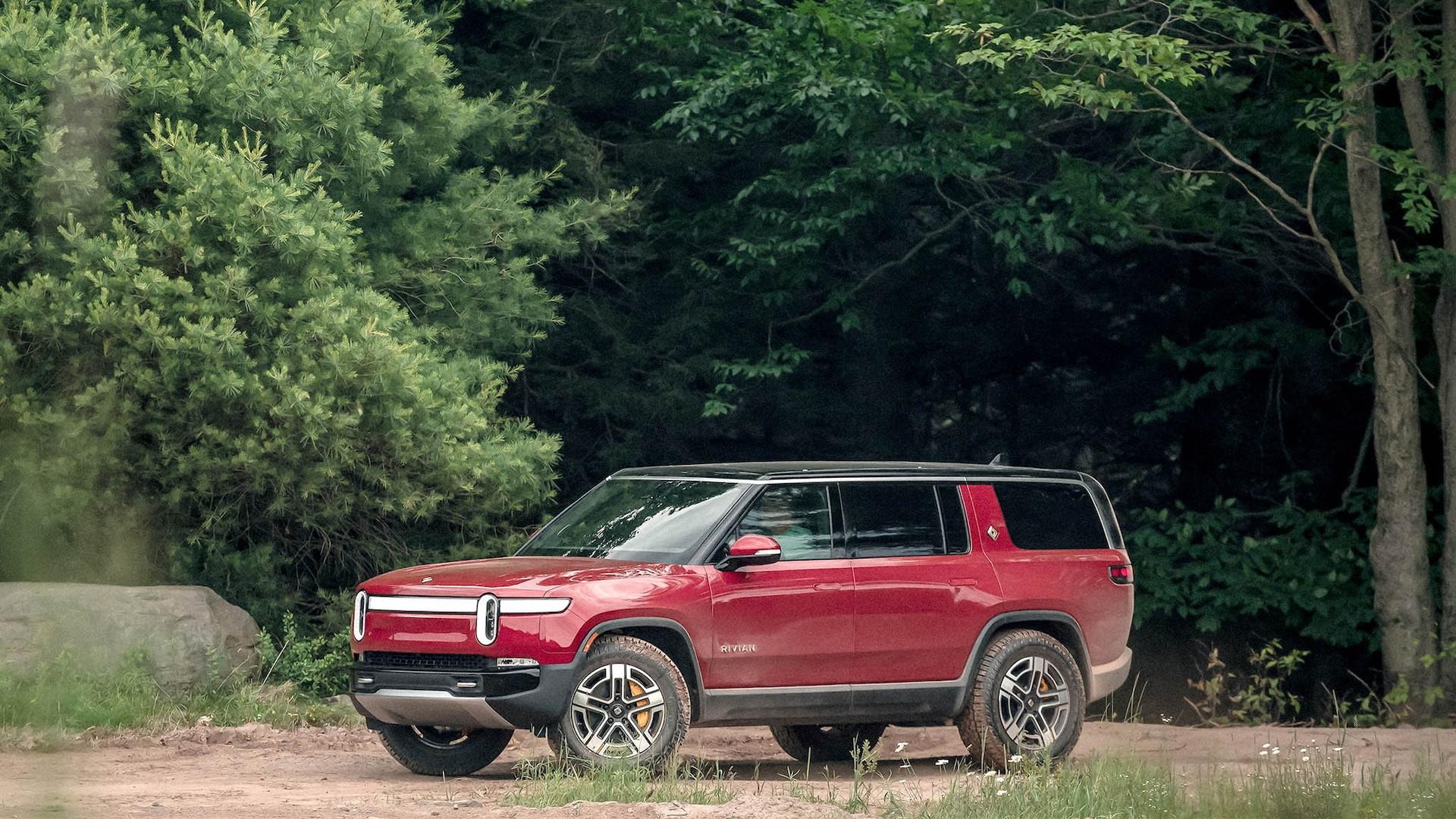Rivian R1T R1S R1S Media Pics (Motor Trend) mt1 (10)