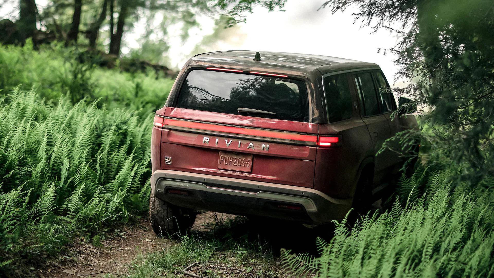 Rivian R1T R1S R1S Media Pics (Motor Trend) mt1 (13)