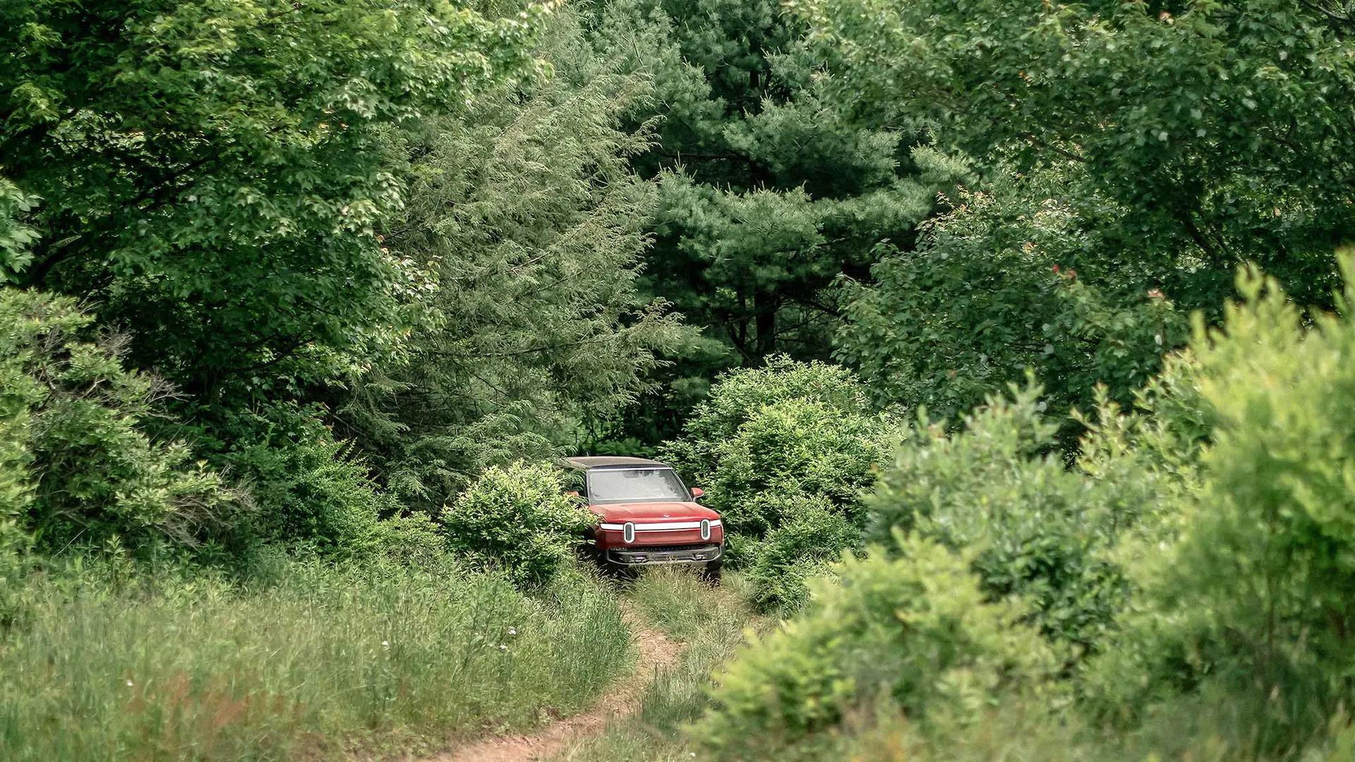 Rivian R1T R1S R1S Media Pics (Motor Trend) mt1 (14)
