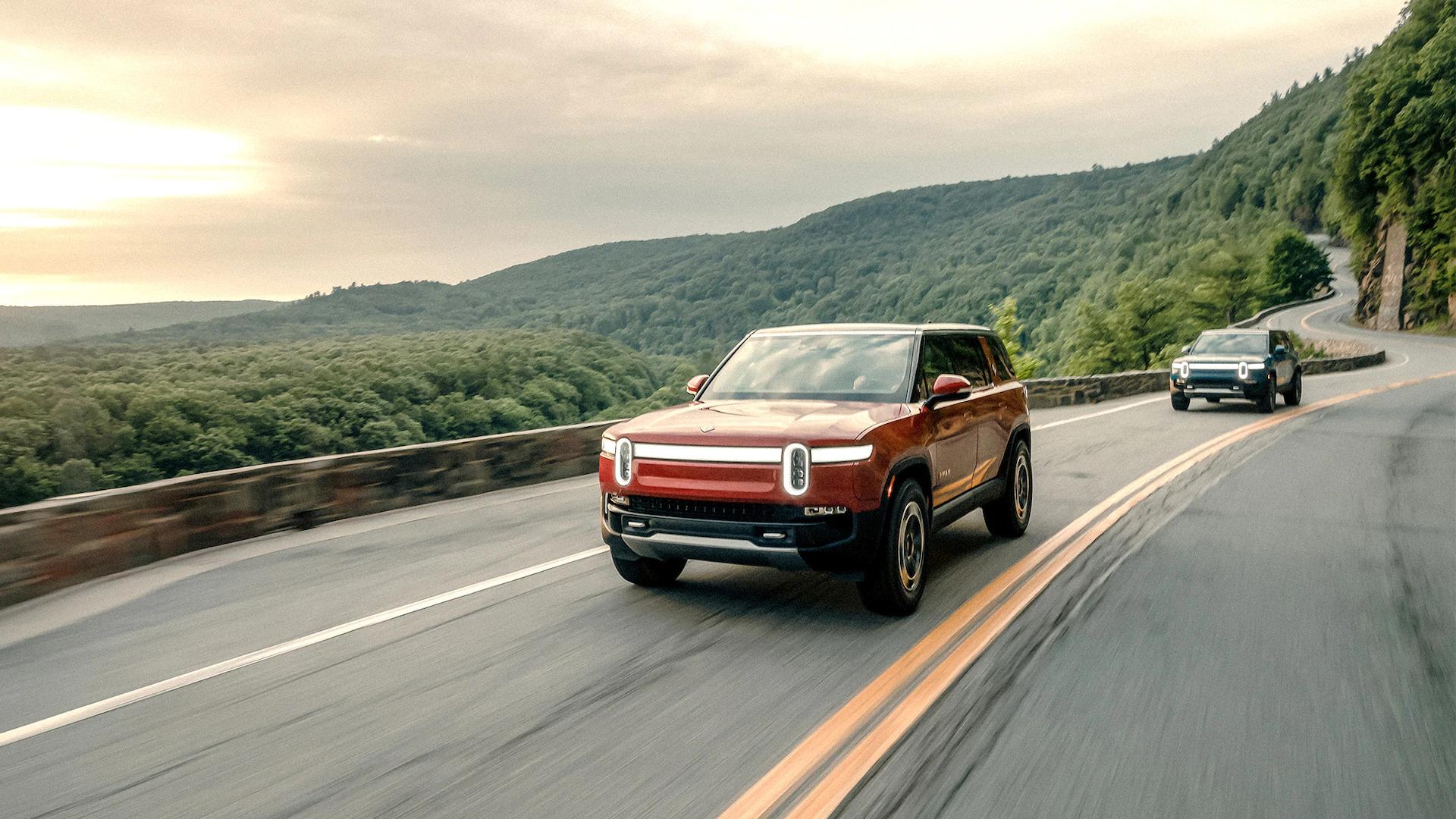 Rivian R1T R1S R1S Media Pics (Motor Trend) mt1 (22)