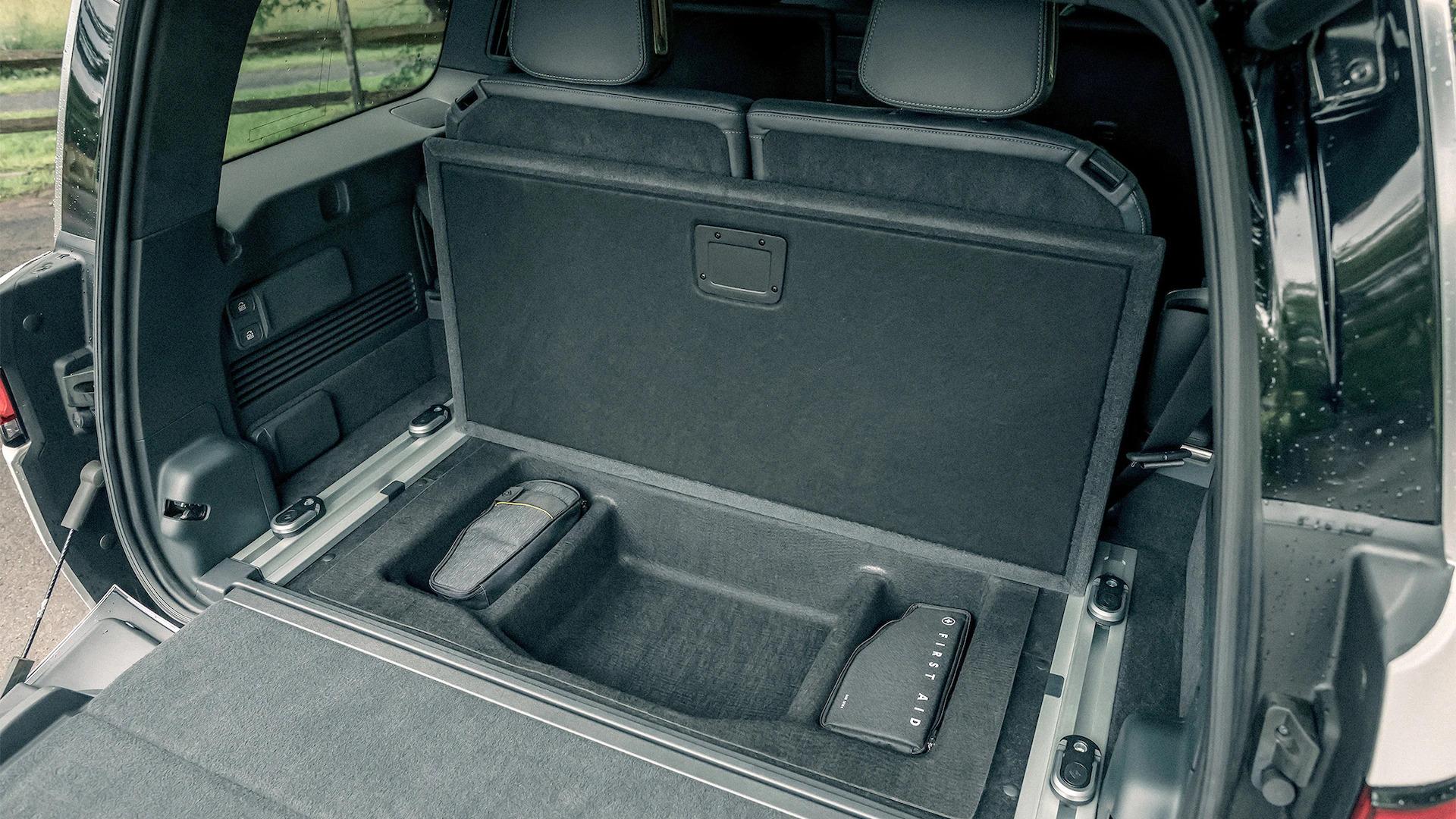 Rivian R1T R1S R1S Media Pics (Motor Trend) mt1 (40)