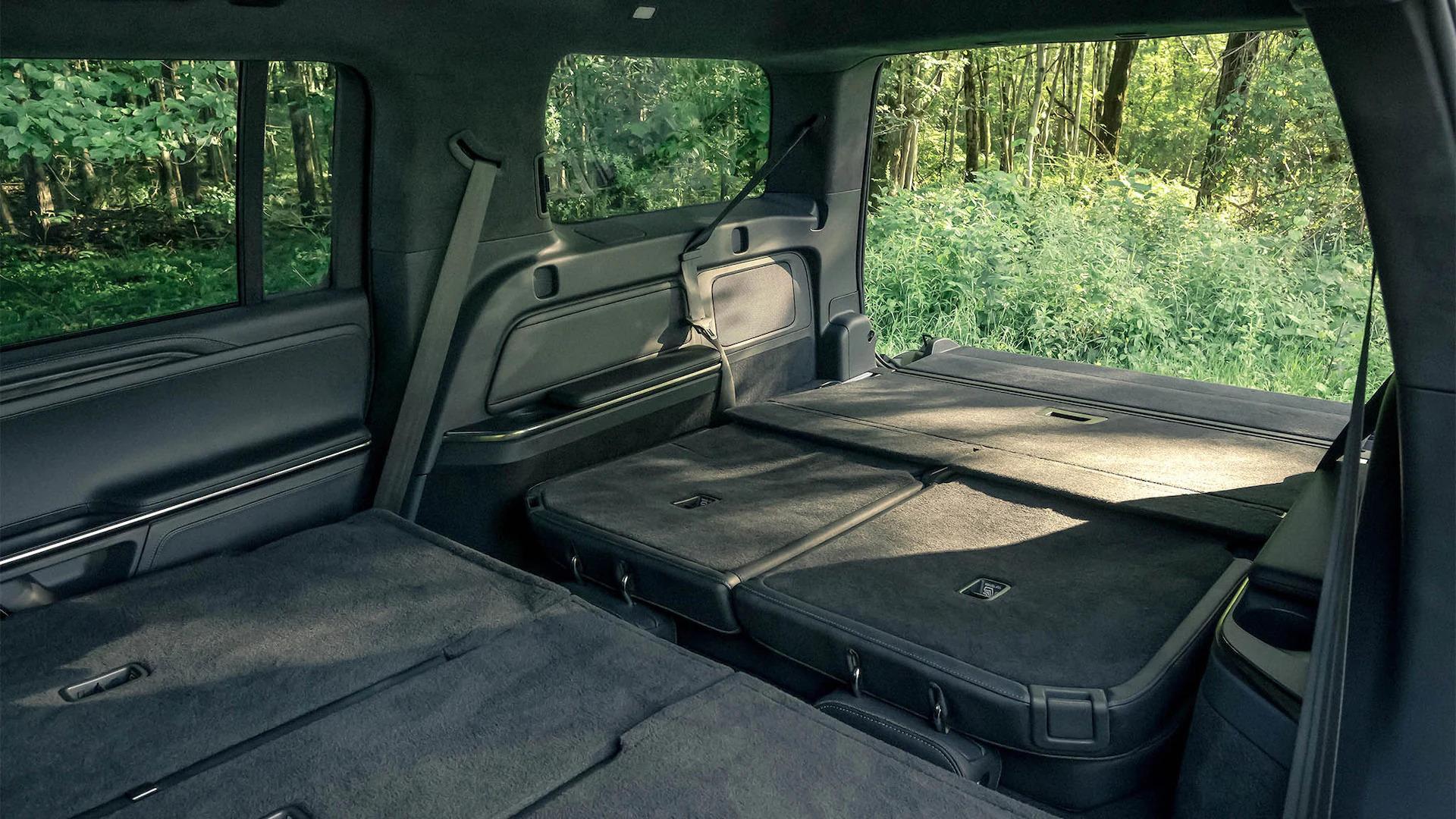 Rivian R1T R1S R1S Media Pics (Motor Trend) mt1 (42)