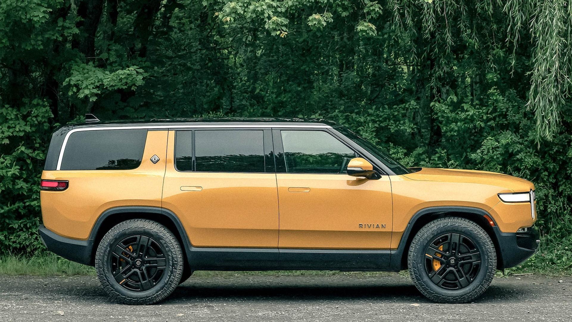 Rivian R1T R1S R1S Media Pics (Motor Trend) mt1 (66)
