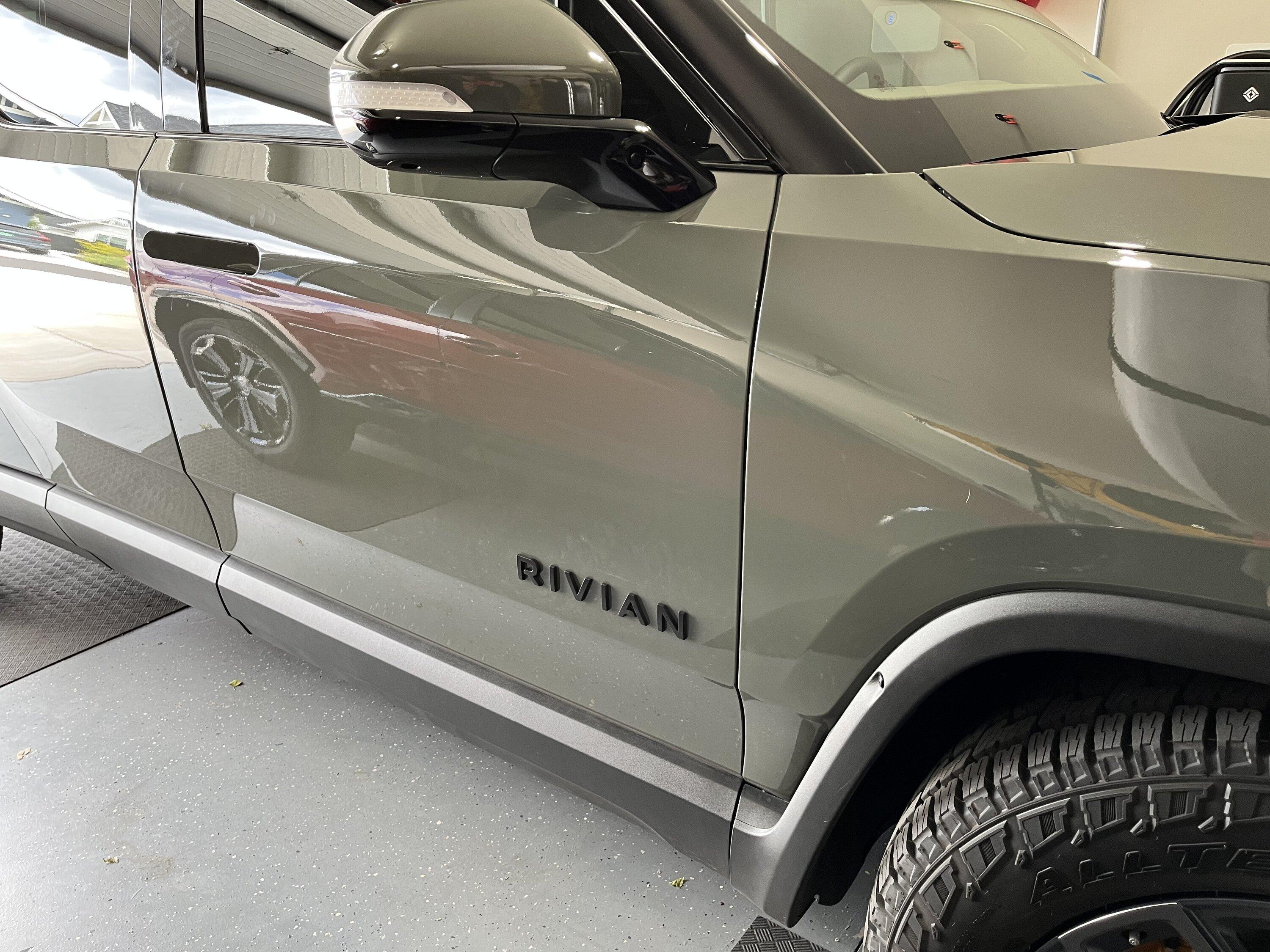 Rivian R1T R1S LAUNCH GREEN R1T Photos 9F3610FE-793D-41F4-967B-6AE22A543022