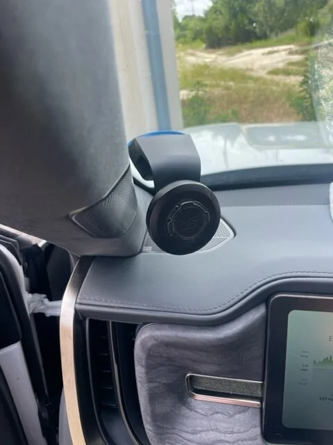 Rivian R1T R1S Mounting a cell phone.  Has anyone done it? Quadlock Mount 2
