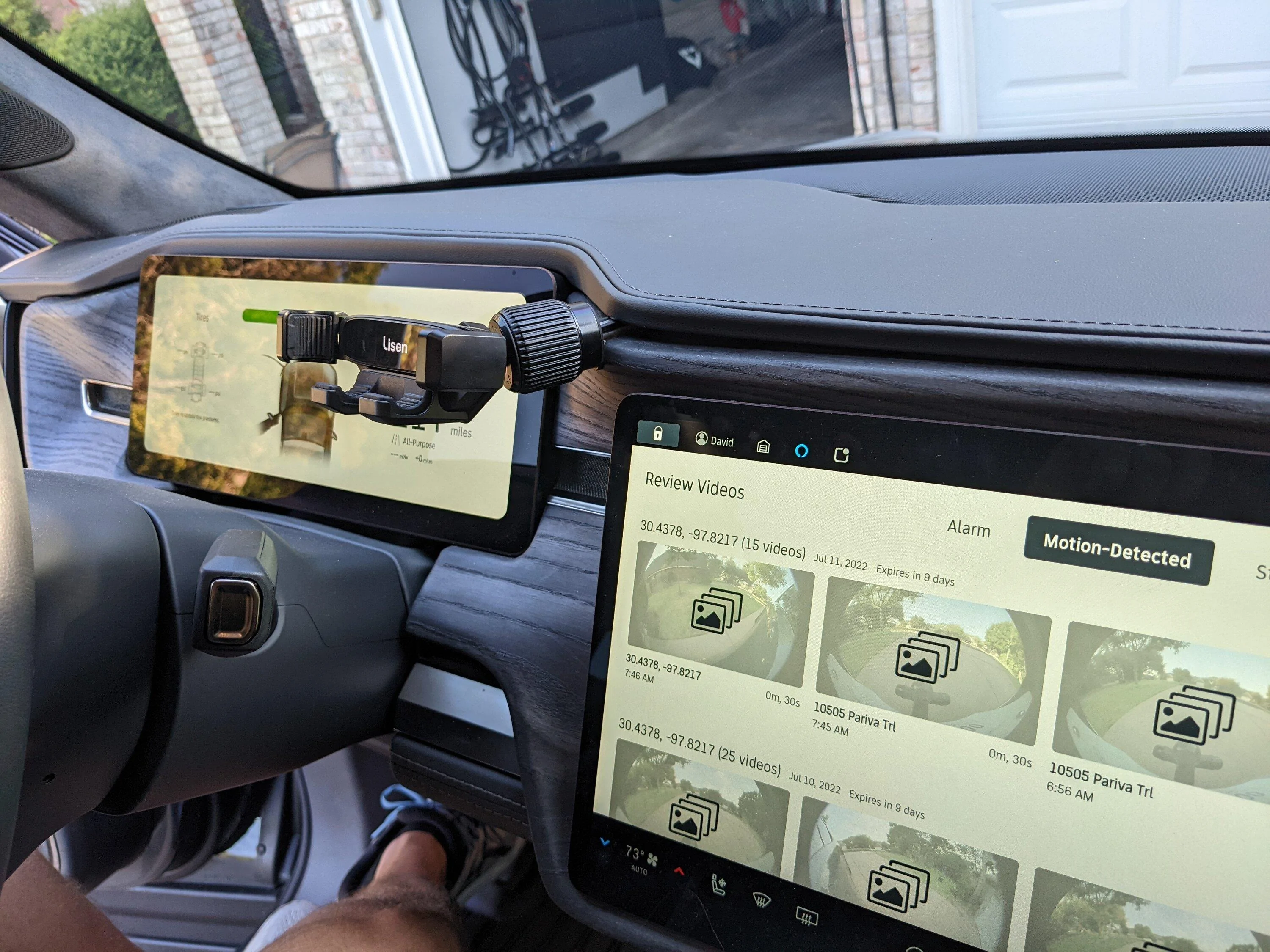 Rivian R1T R1S Mounting a cell phone.  Has anyone done it? PXL_20220711_131022521