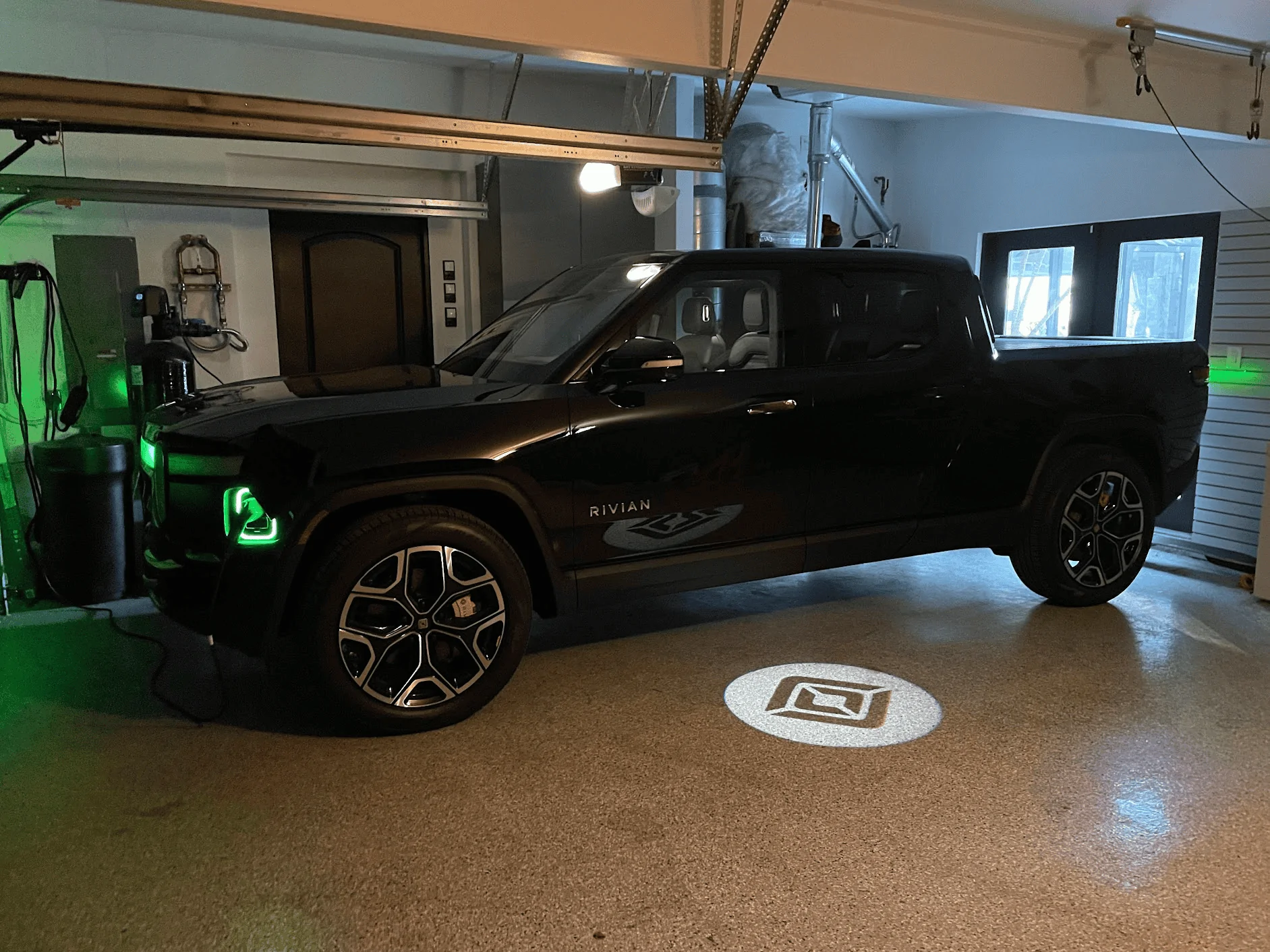 Rivian R1T R1S New Rivian, who dis. Orange County Meetup? 1657560509848
