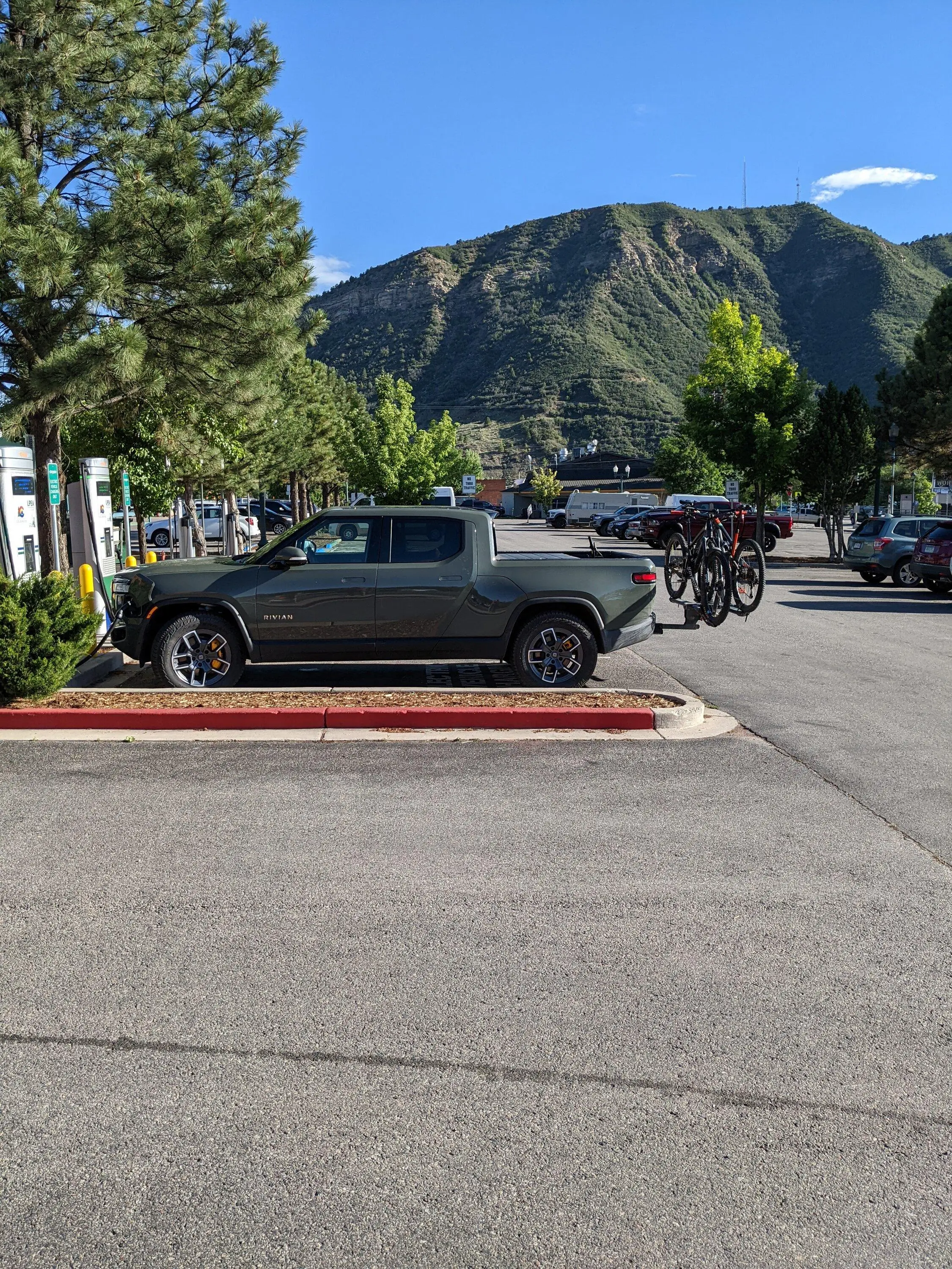 Rivian R1T R1S Nothing went wrong during our 600 mileish road-trip… PXL_20220702_002438584