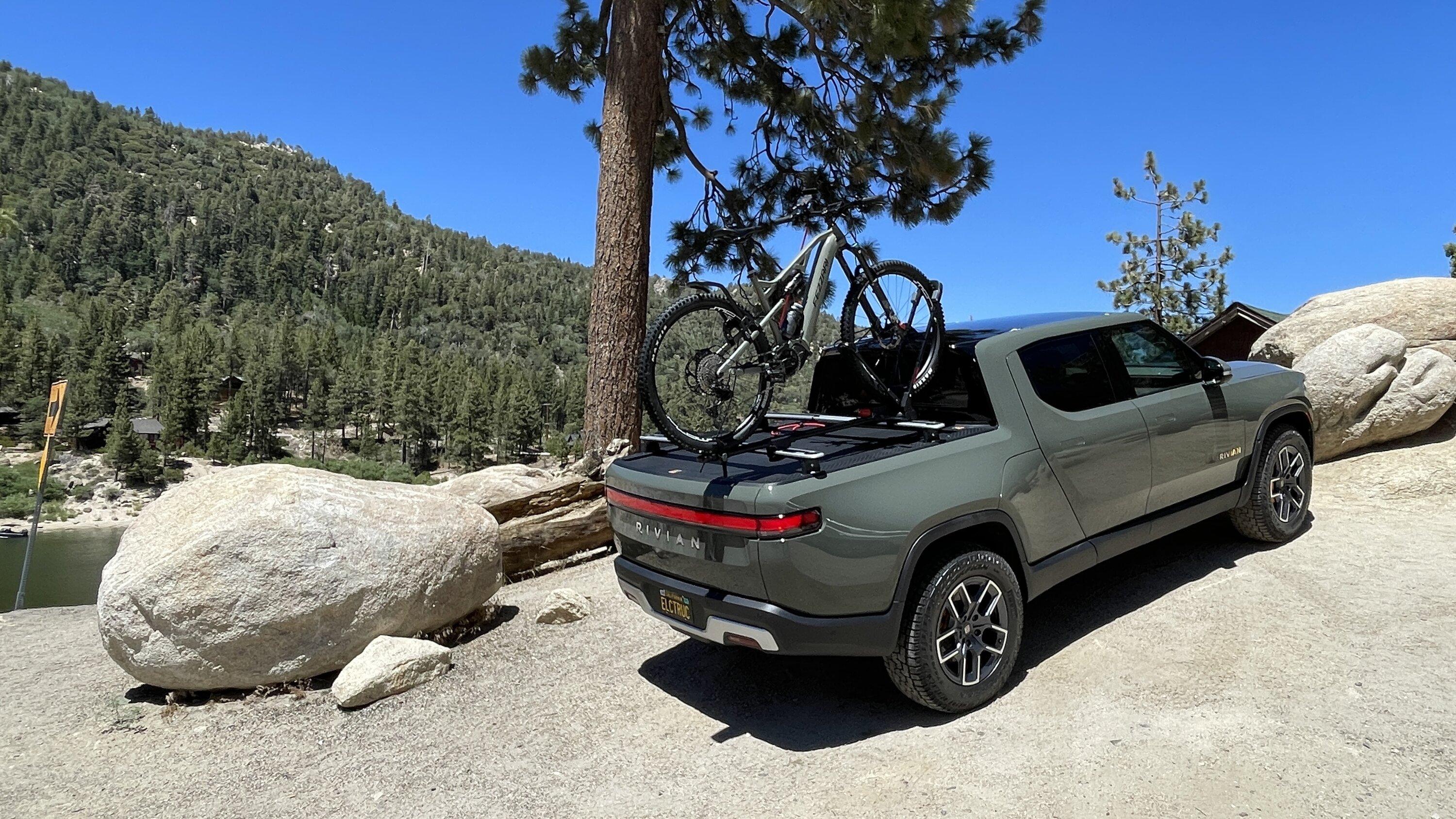 Rivian R1T R1S LAUNCH GREEN R1T Photos IMG_6555.JPG